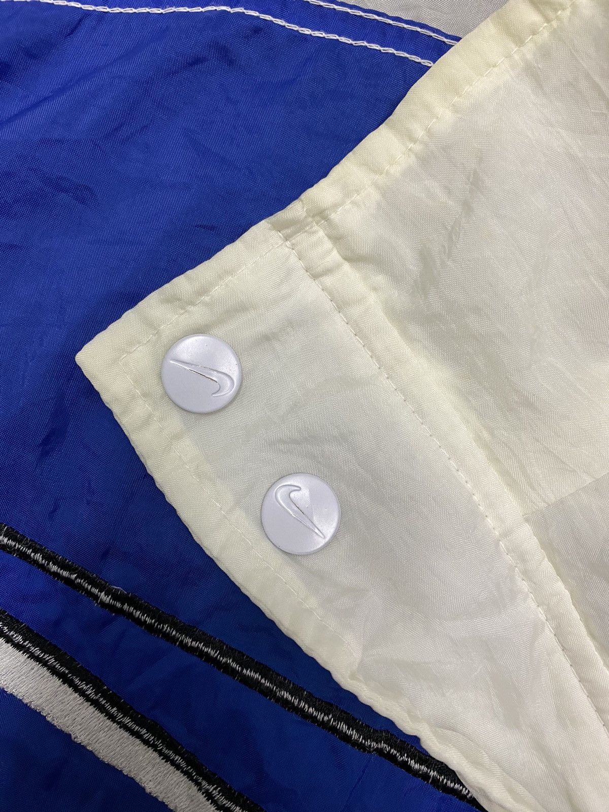 Vintage 90s Nike Swoosh Windbreaker Jacket