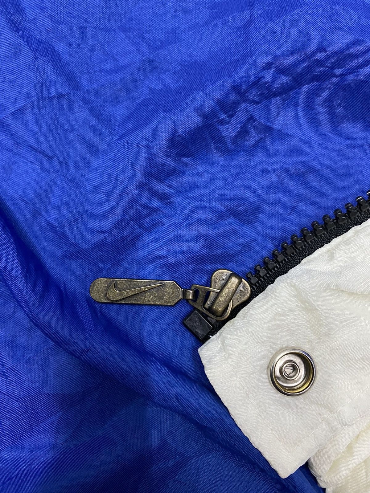 Vintage 90s Nike Swoosh Windbreaker Jacket