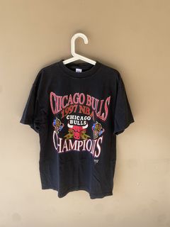 Gildan, Shirts, Vintage 996 Nba Chicago Bulls Champions Shirt Graphic Tee  Unisex Tshirt Swea