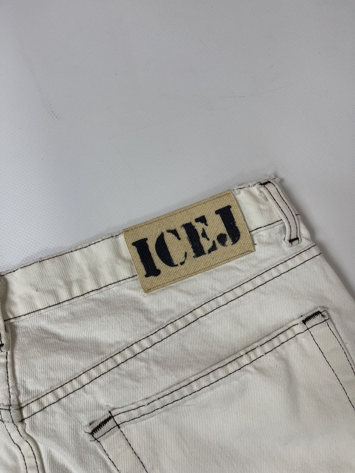 Iceberg Iceberg IceJeans white creamy made in Italy denim jeans Size US 34 / EU 50 - 18 Thumbnail
