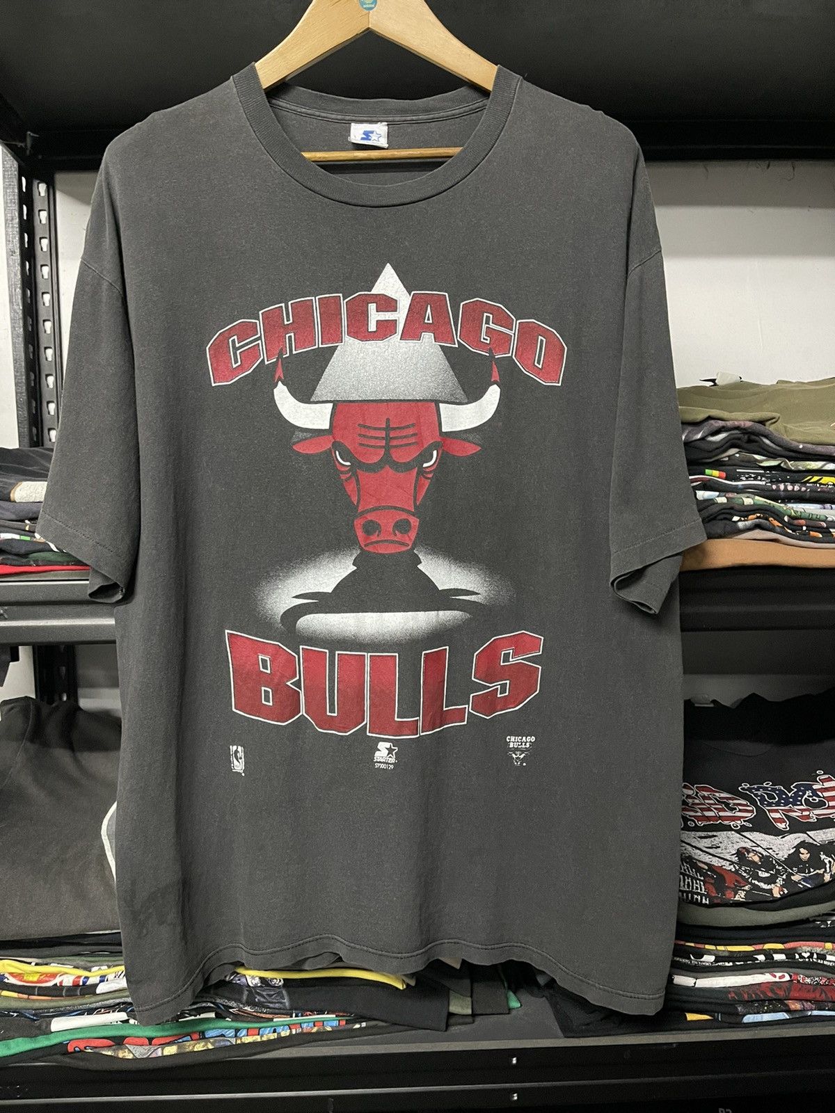 Vintage 90s Nba Chicago Bulls By Starter Faded Tees