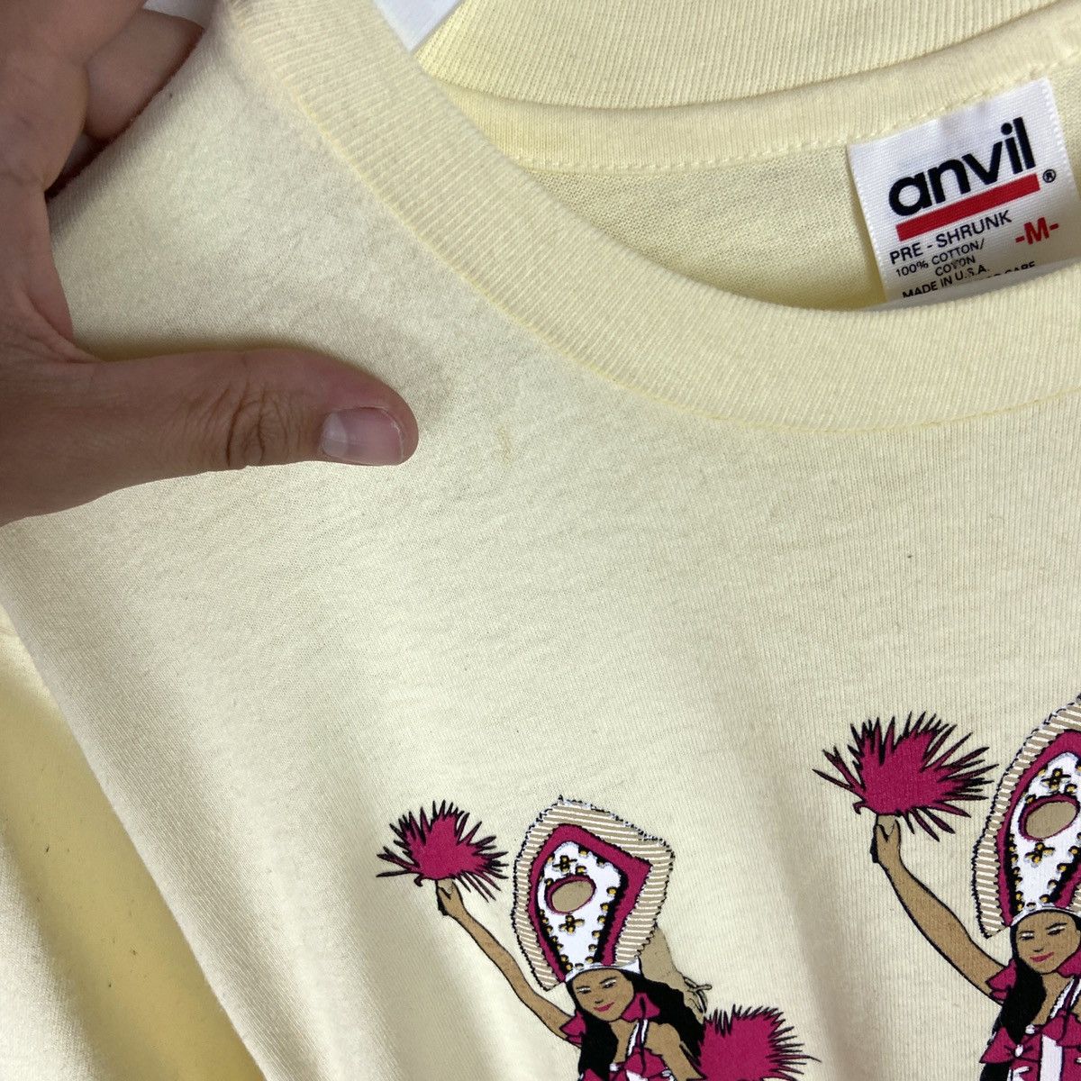 Anvil Vintage 90s Anvil Polynesia Cultural Center Dancers tee M Size US M / EU 48-50 / 2 - 4 Thumbnail