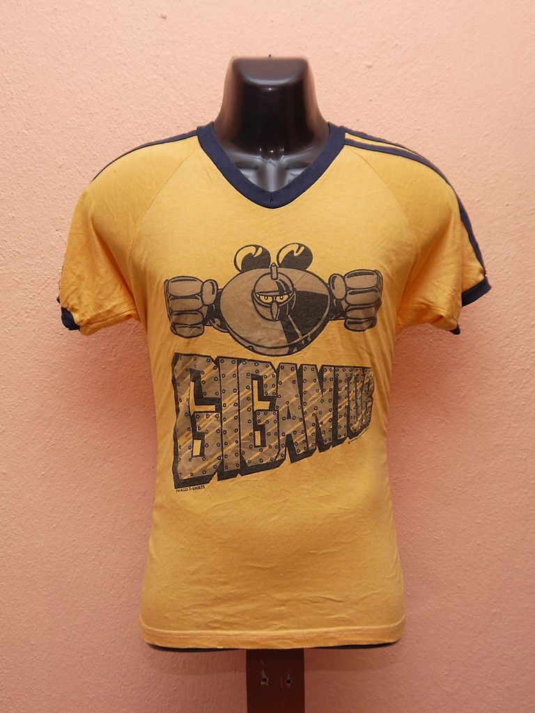 Vintage GIGANTOR anime 50poly 50cotton ringer