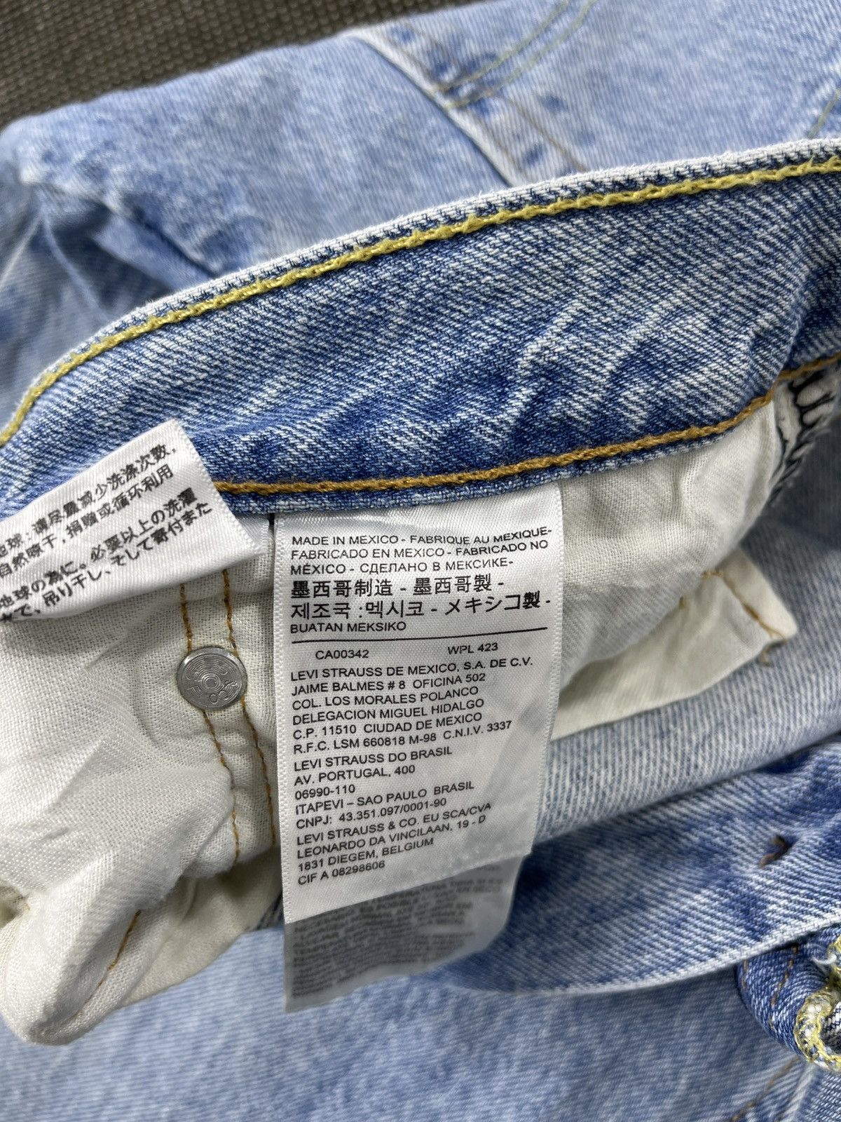 Levi's × Vintage Vintage Levis 514 Light Wash Jeans - J675 Size US 38 / EU 54 - 7 Thumbnail