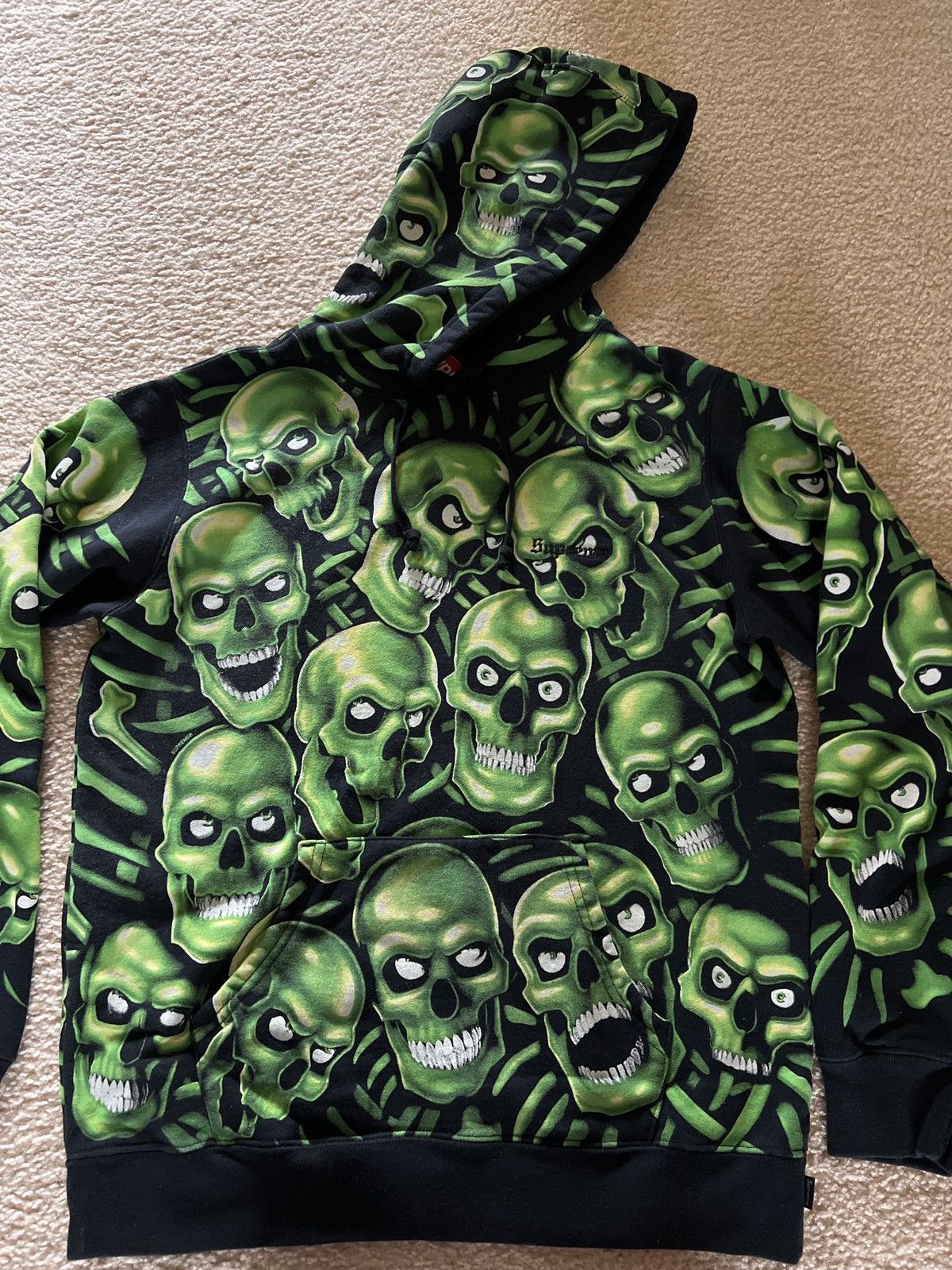 Supreme skull hoodie