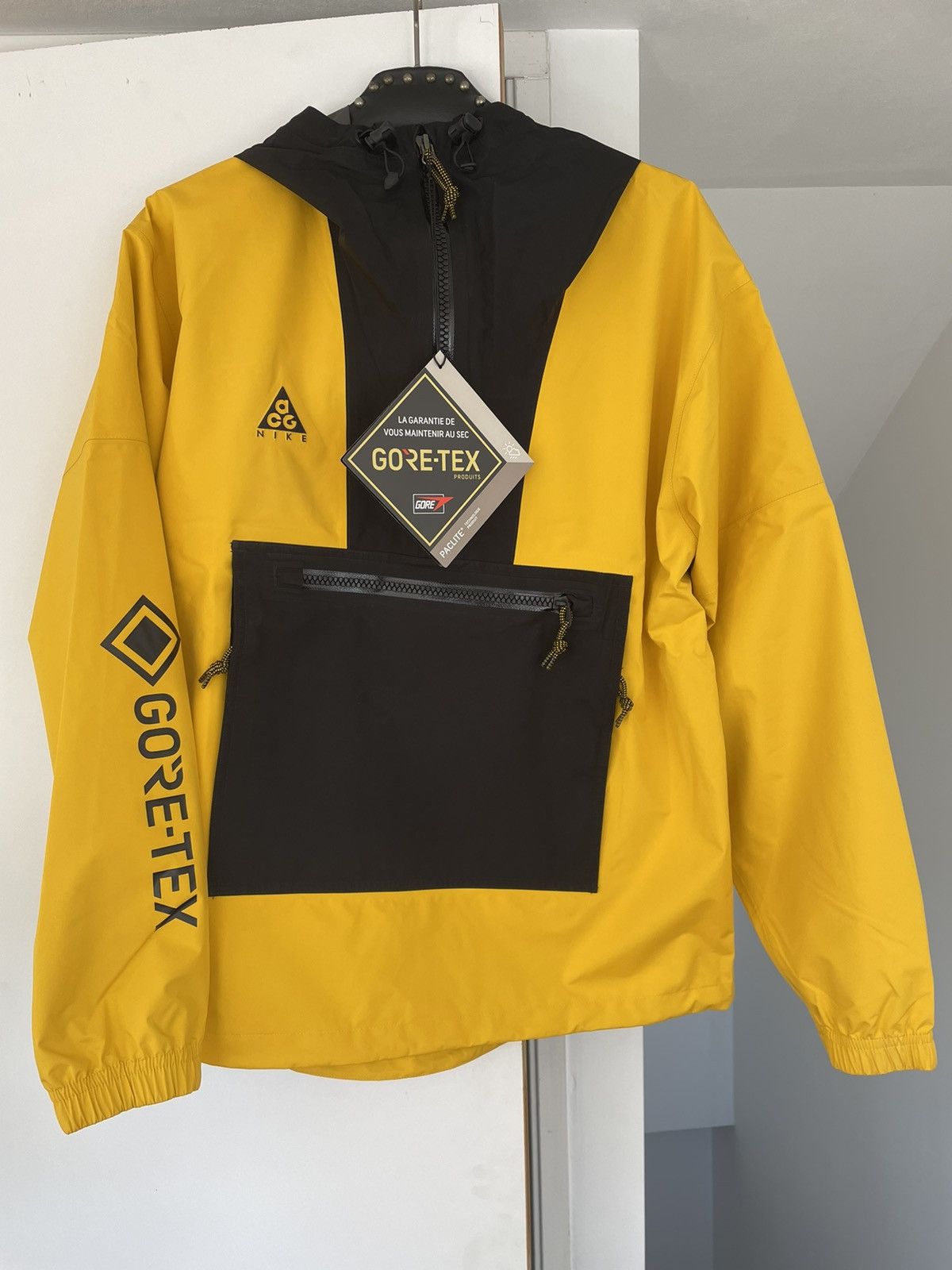 Blazer Nike Acg Gore Tex Yellow Nike ACG Gore-Tex Packlite Jacket