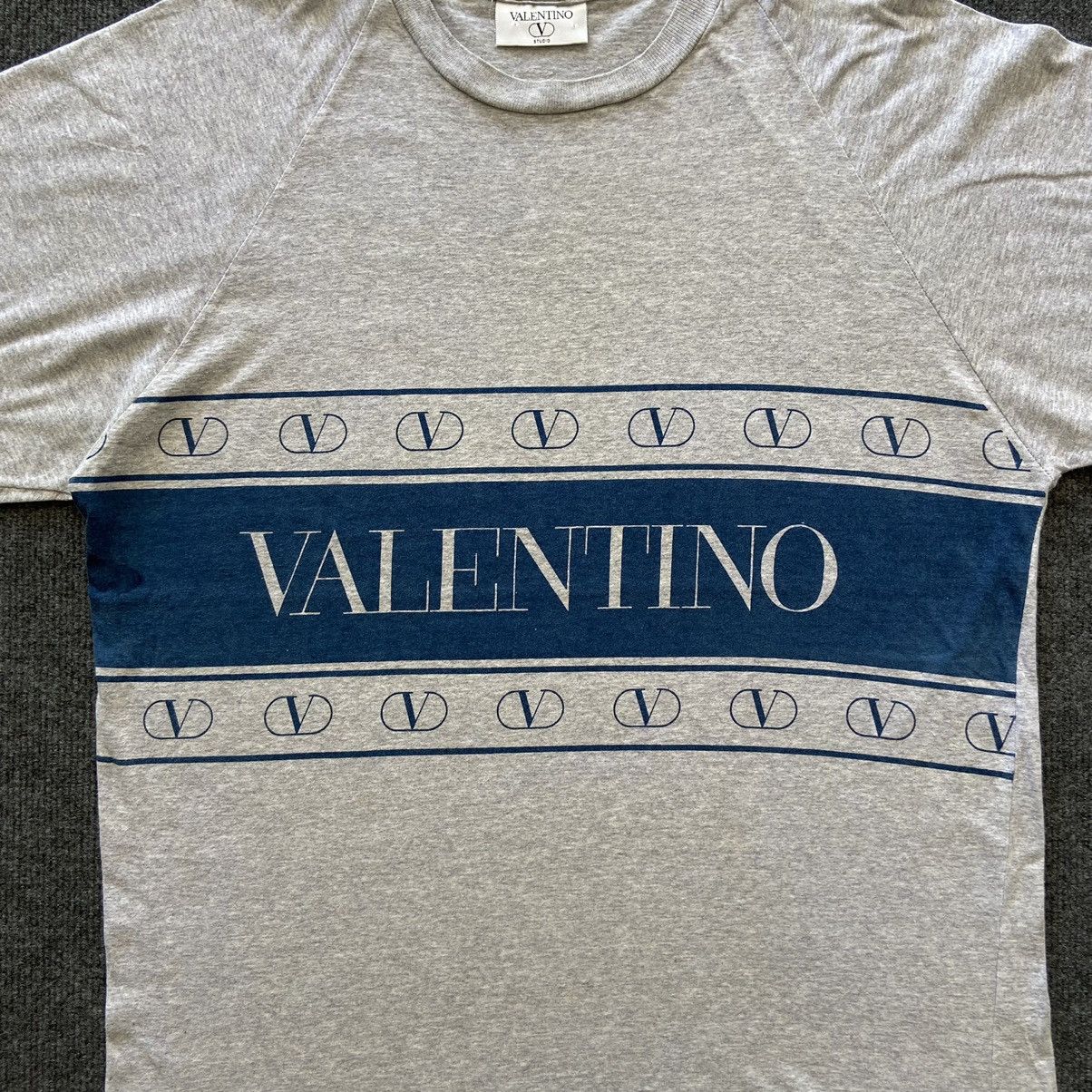 Other Valentino tshirt Size US L / EU 52-54 / 3 - 2 Thumbnail