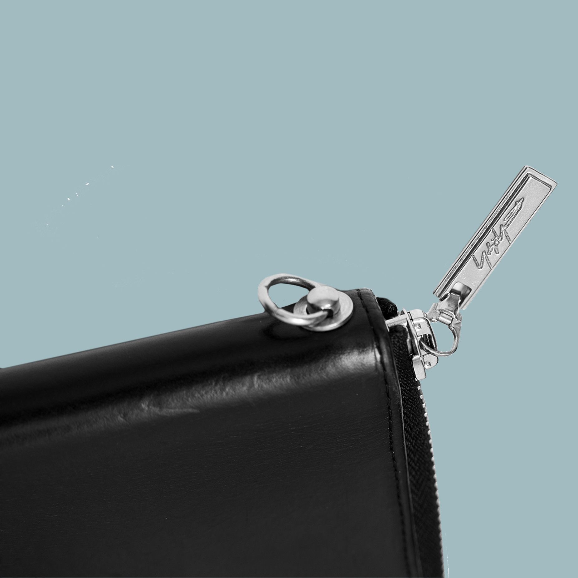 Yohji Yamamoto Yohji Yamamoto Black Leather All Around Zip Wallet Size ONE SIZE - 2 Thumbnail