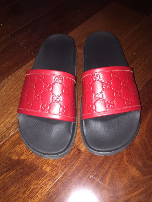 Red gucci hot sale signature slides