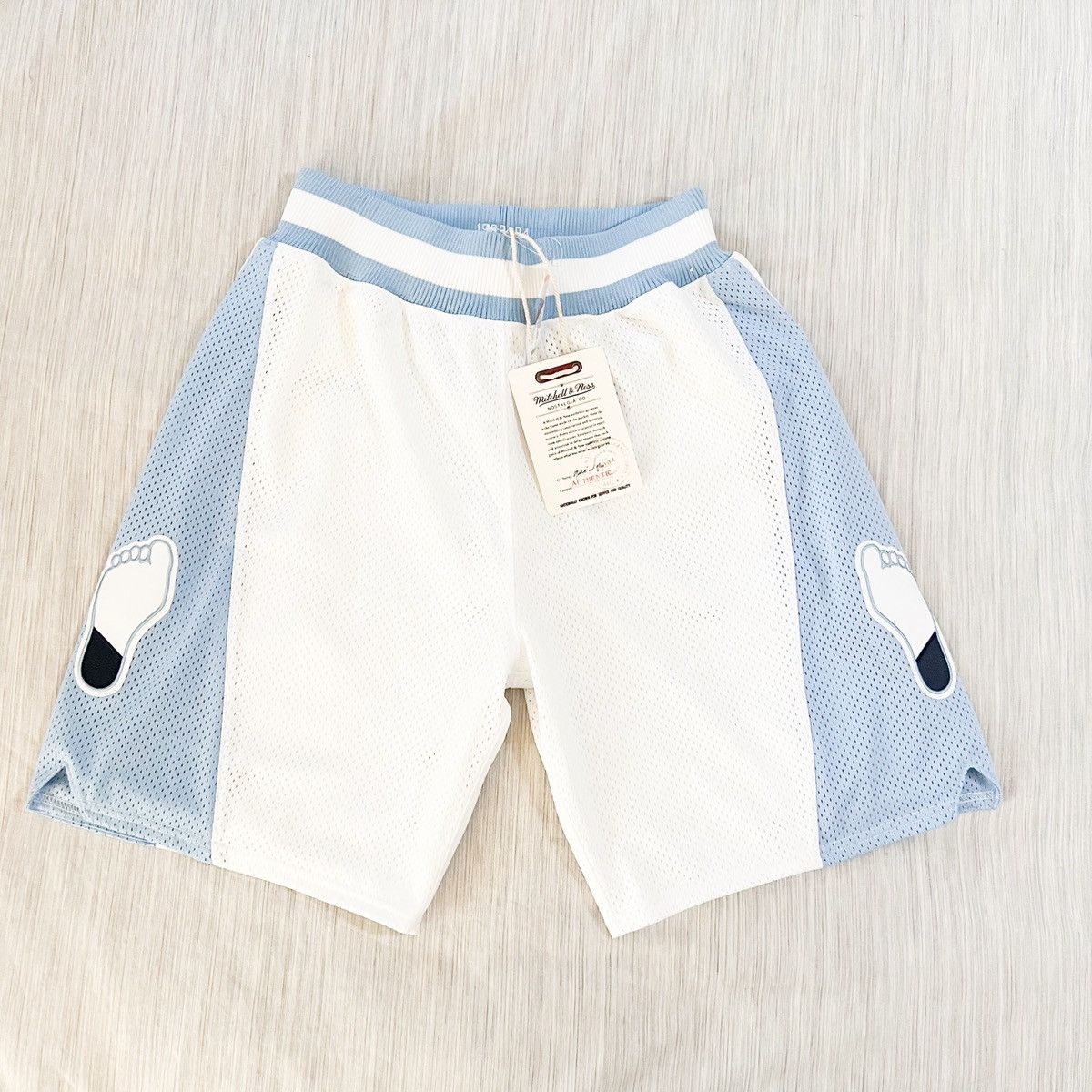 Mitchell & Ness University Of North Carolina 1983 Shorts