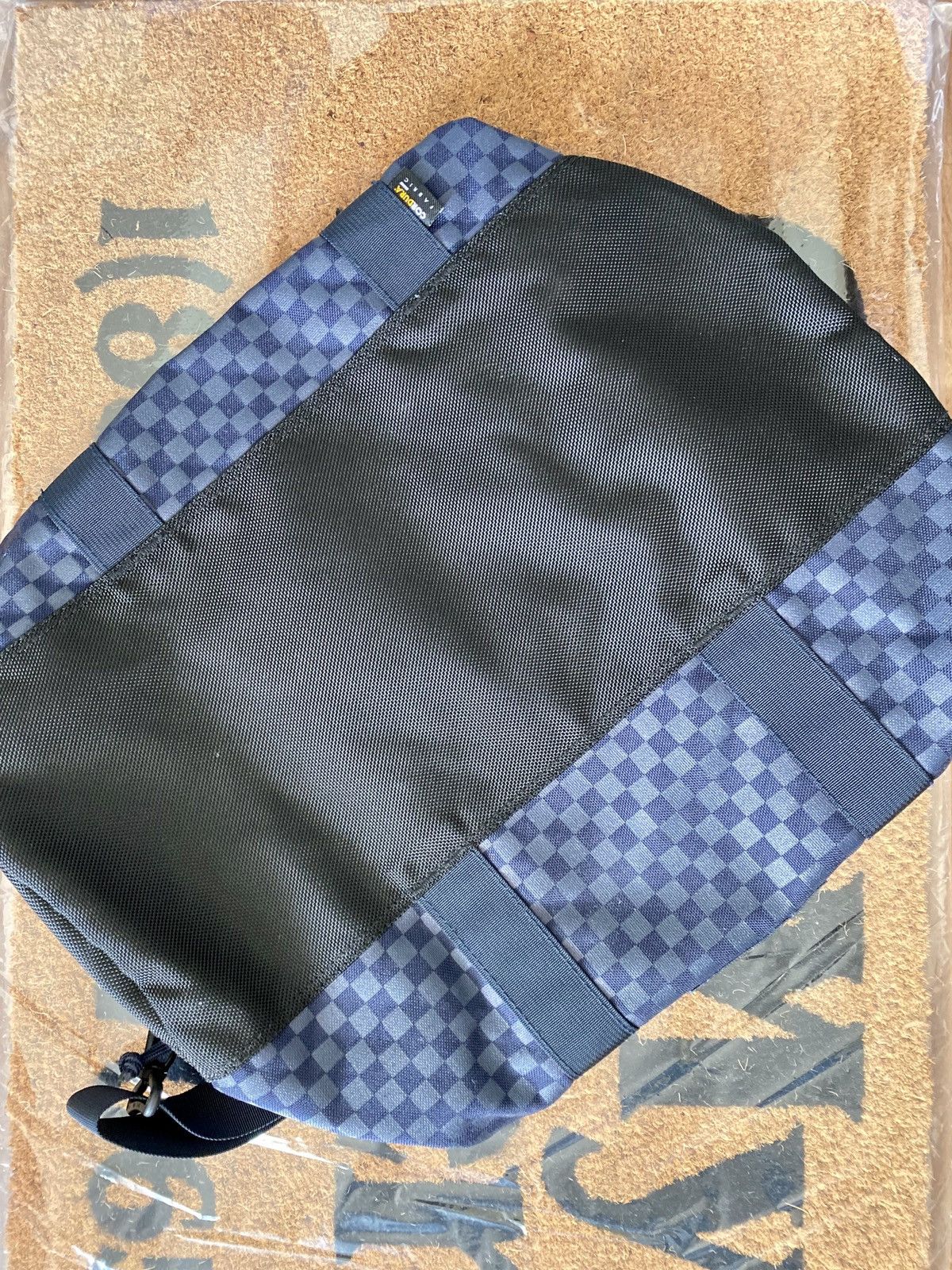 Supreme F/W11 Damier Checkered Duffle Bag Size ONE SIZE - 4 Thumbnail