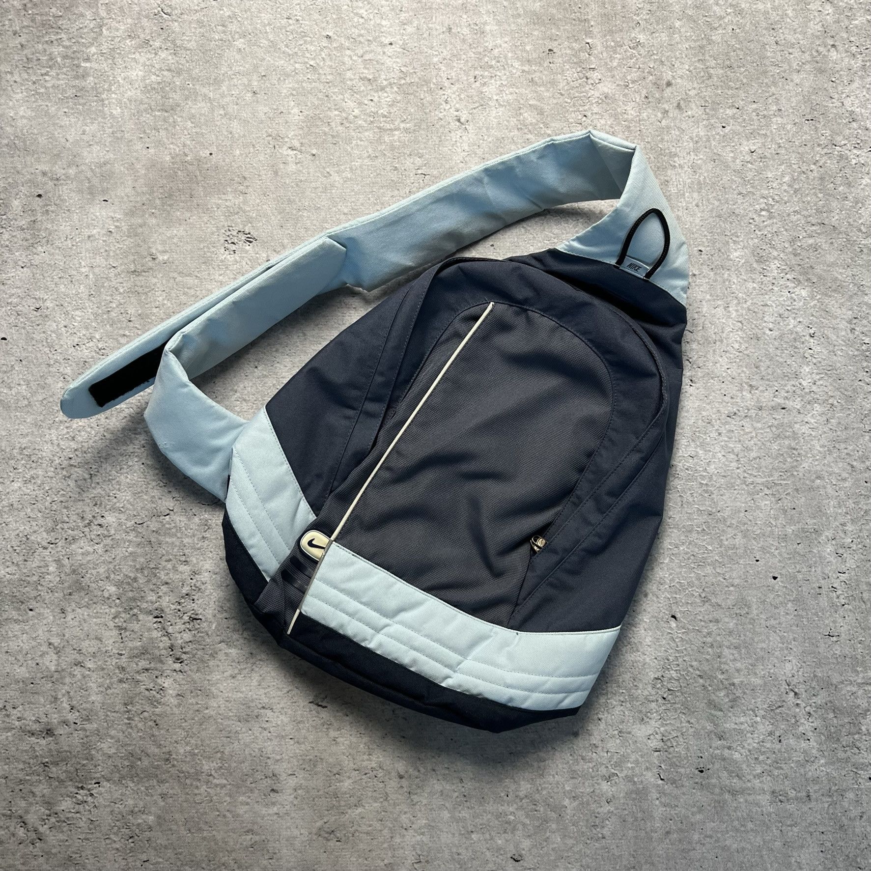 Nike Nike Vintage Crossbody Baby Blue Bag Y2k 90s RARE Size ONE SIZE - 1 Thumbnail