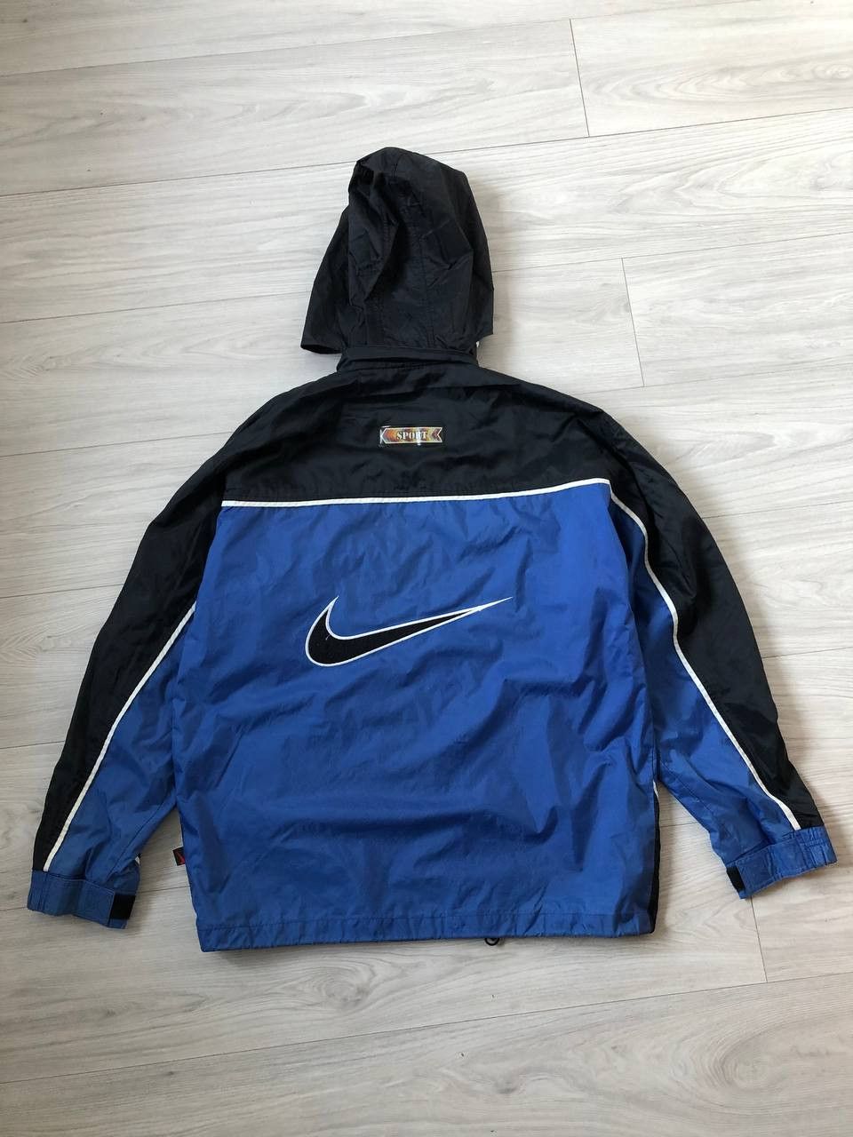 Vintage NIKE Swoosh Gradient Color Block Striped Jacket 2000s Black Blue White Women's XL