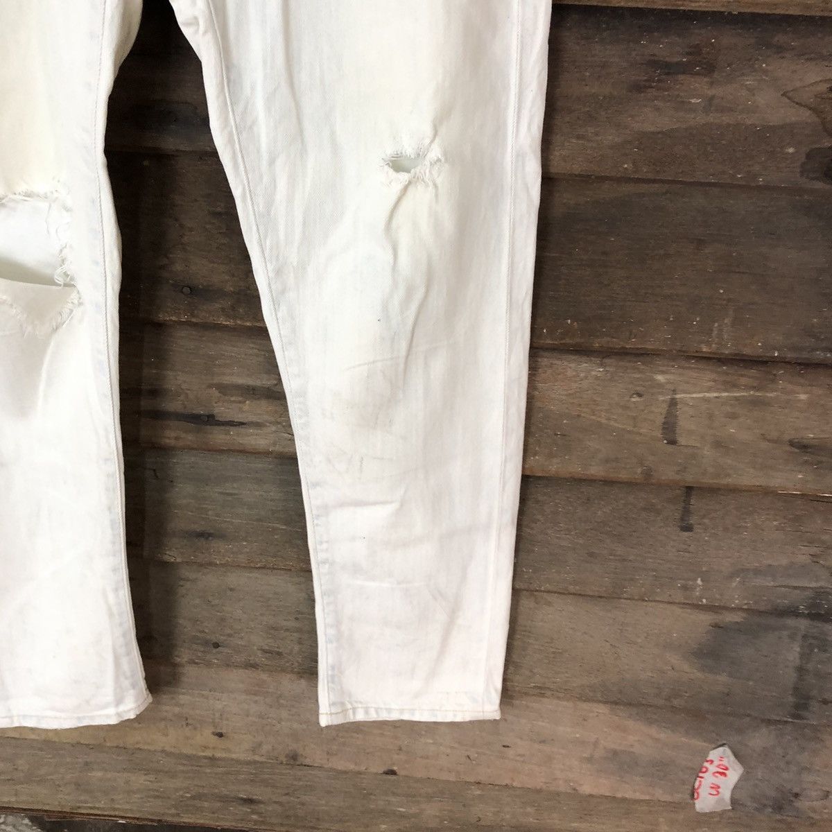 Levi's Levis white faded vintage Distressed Denim Pants #5131 Size US 30 / EU 46 - 7 Thumbnail