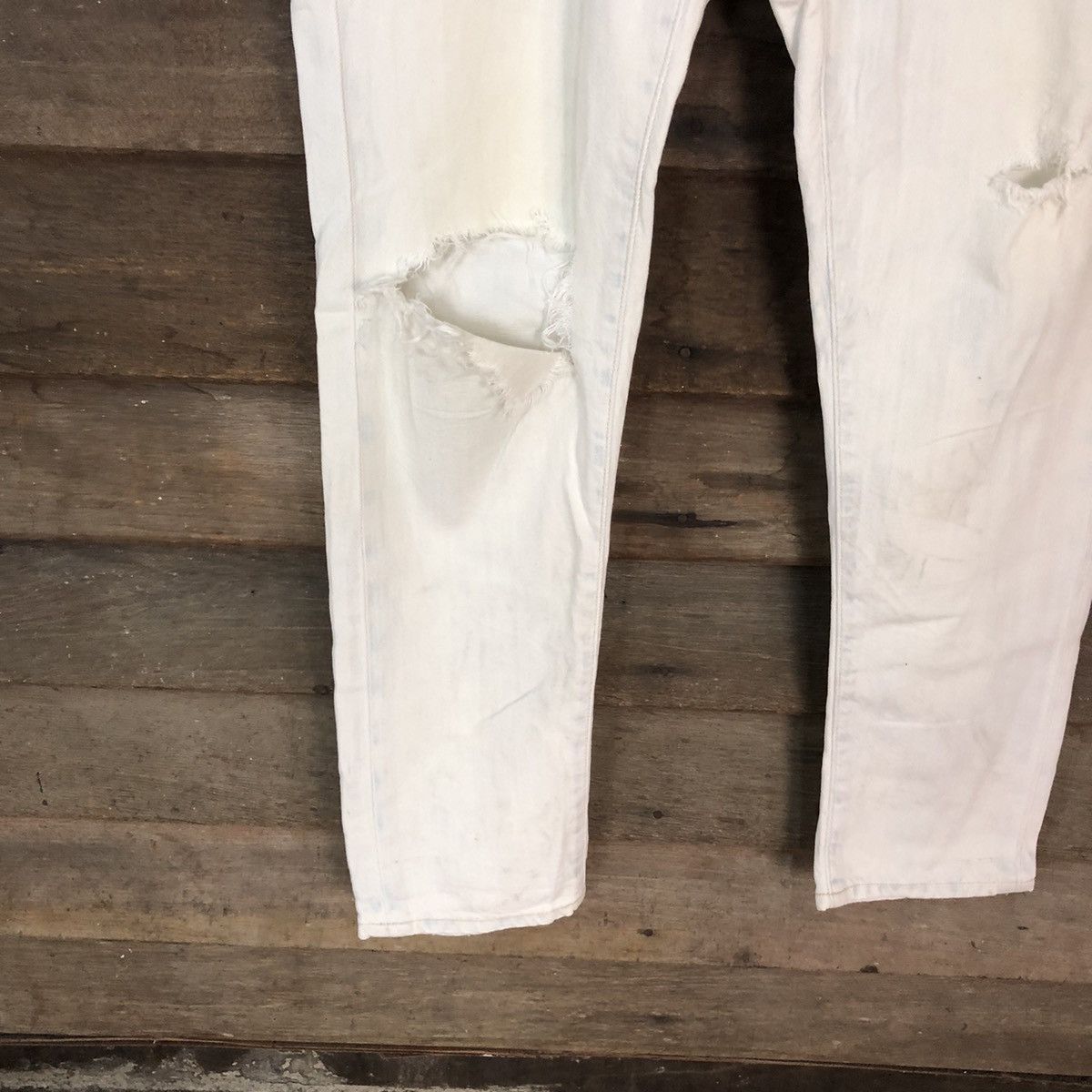 Levi's Levis white faded vintage Distressed Denim Pants #5131 Size US 30 / EU 46 - 6 Thumbnail