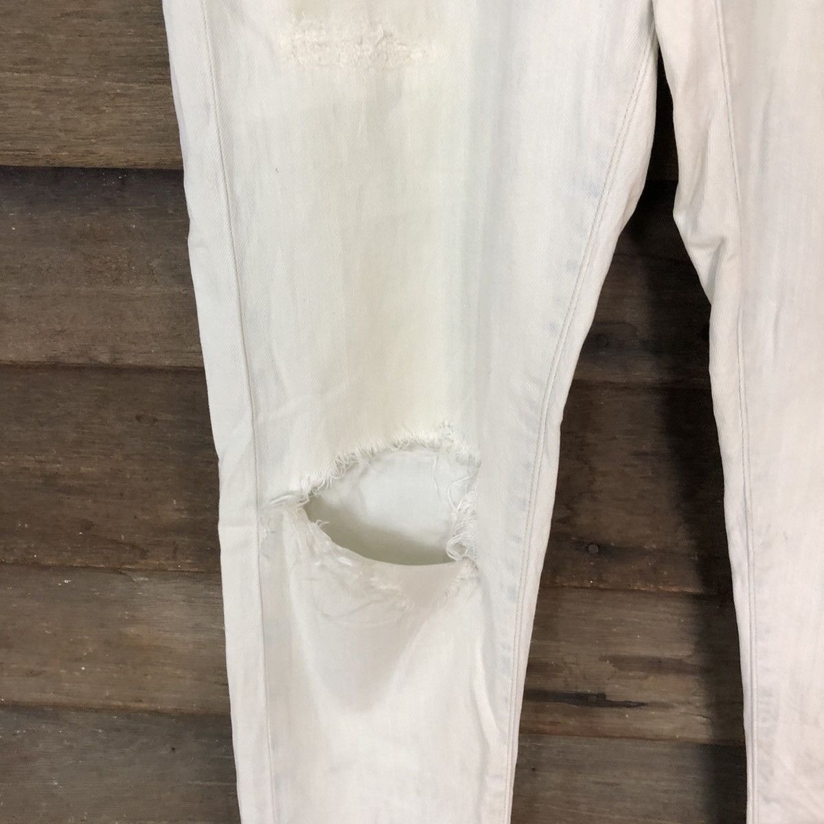 Levi's Levis white faded vintage Distressed Denim Pants #5131 Size US 30 / EU 46 - 8 Thumbnail
