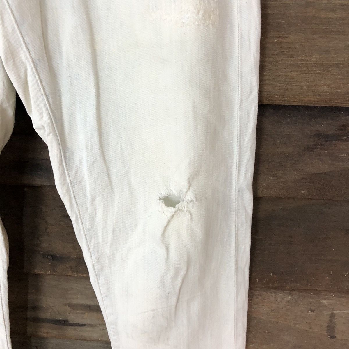Levi's Levis white faded vintage Distressed Denim Pants #5131 Size US 30 / EU 46 - 9 Thumbnail