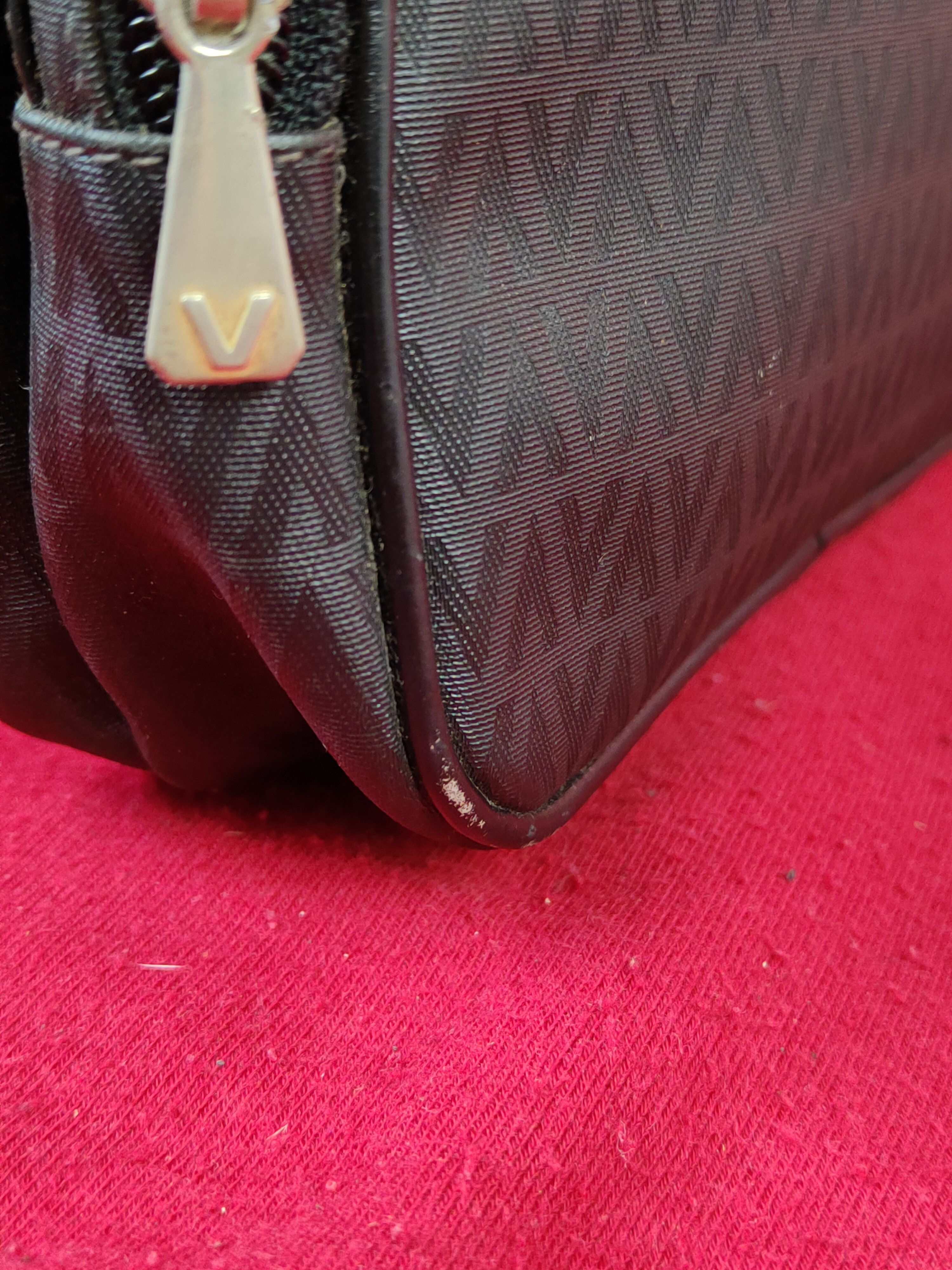 Japanese Brand Mario Valentino Black Crossbody sling Bag #SB043 Size ONE SIZE - 12 Thumbnail