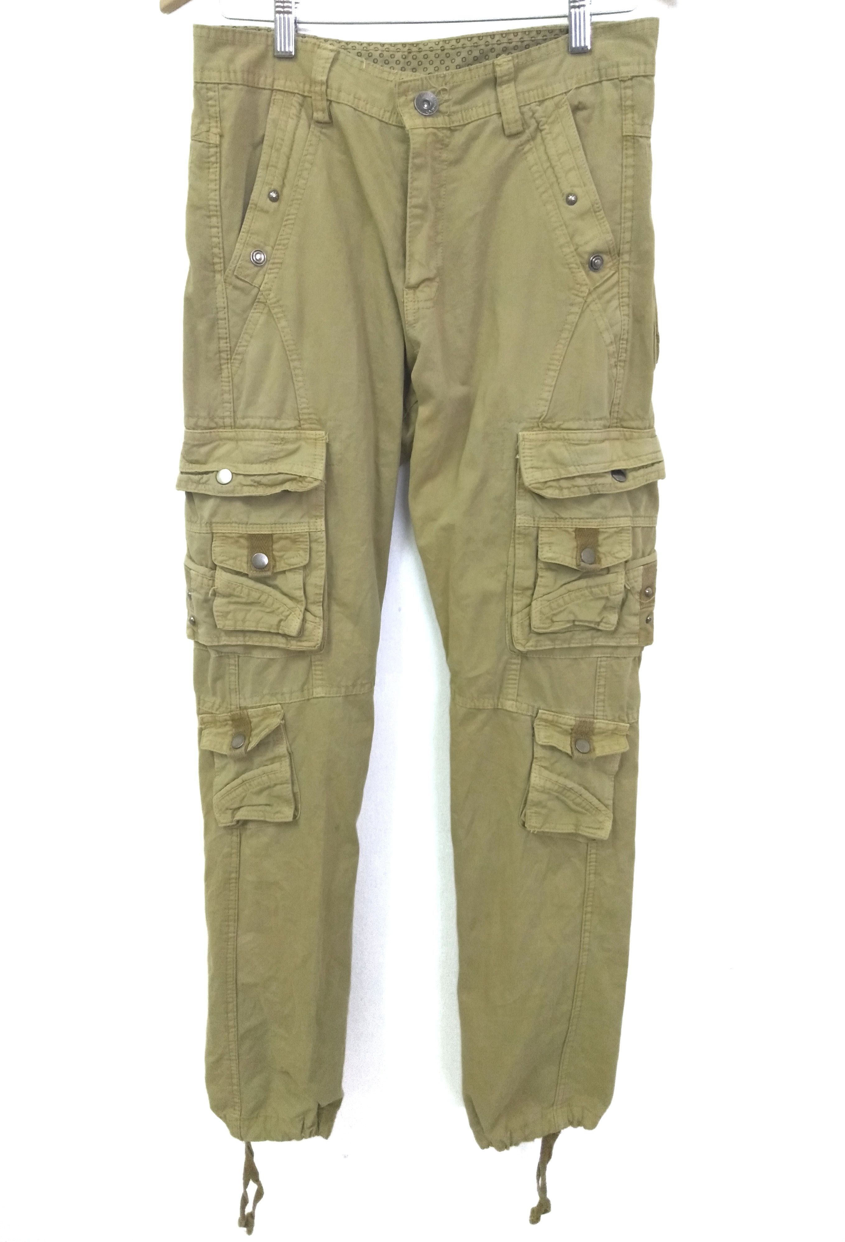 Japanese Brand Multiple Pocket Cargo Pants Japanese Brand Size US 30 / EU 46 - 1 Thumbnail