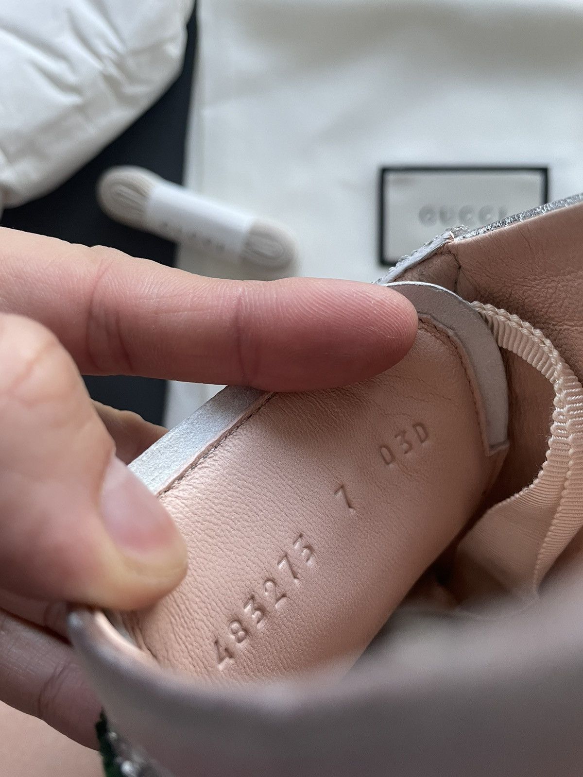Gucci Super Runway LimitedEdition Crystal Diamond Leather Sneaker Size US 7.5 / EU 40-41 - 9 Thumbnail