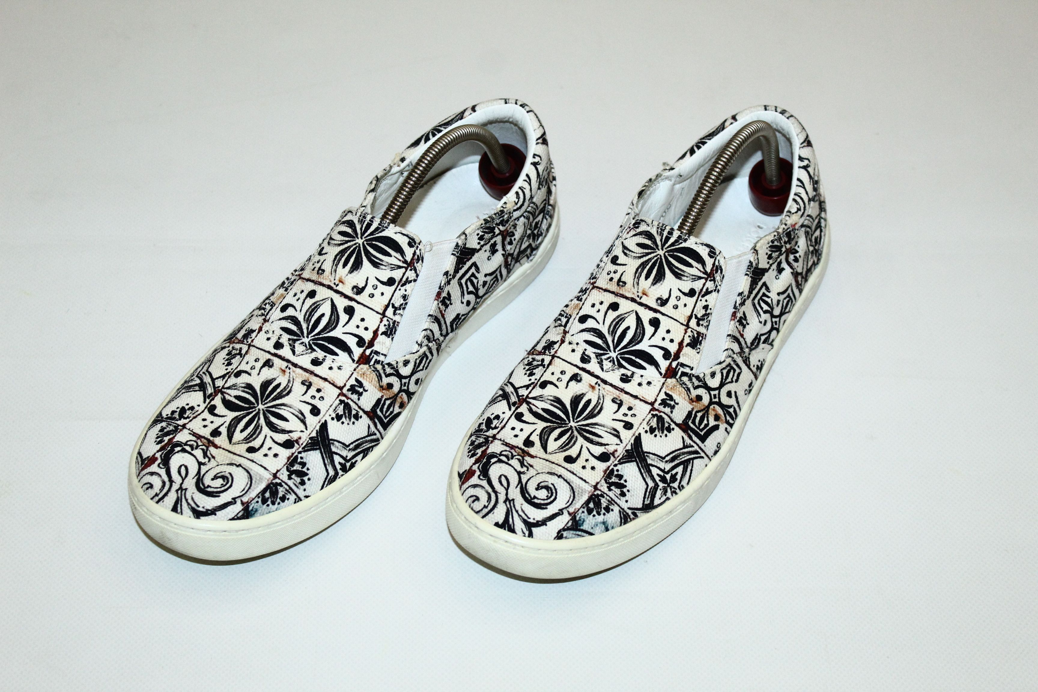 Dolce & Gabbana Dolce & Gabbana Abstract Baroque Art Slip Ons Size US 7 / EU 40 - 2 Thumbnail