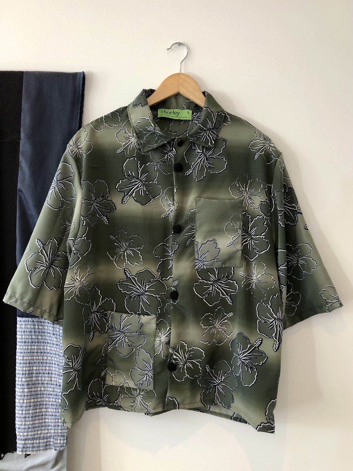 Chorley × Handmade Chorley sun faded Hawaiian floral rayon camp collar bowling Size US L / EU 52-54 / 3 - 1 Thumbnail