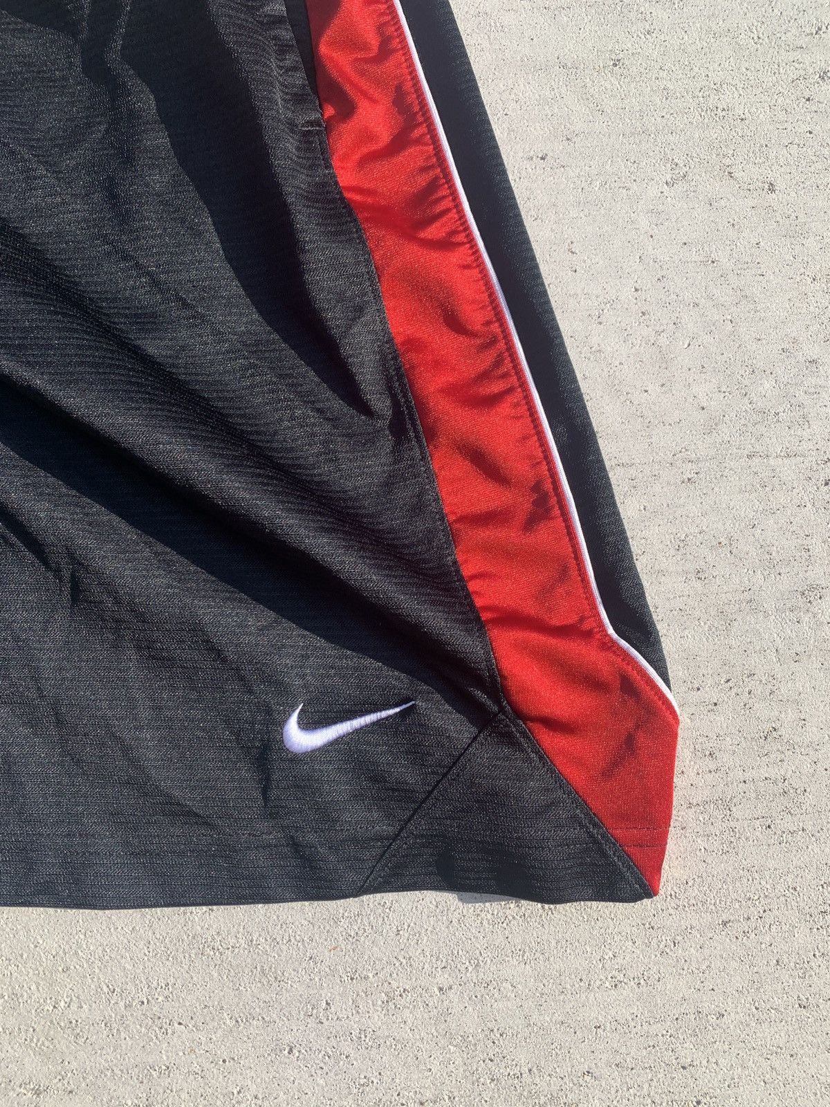 Nike Vintage Nike Shorts Size US 30 / EU 46 - 2 Thumbnail