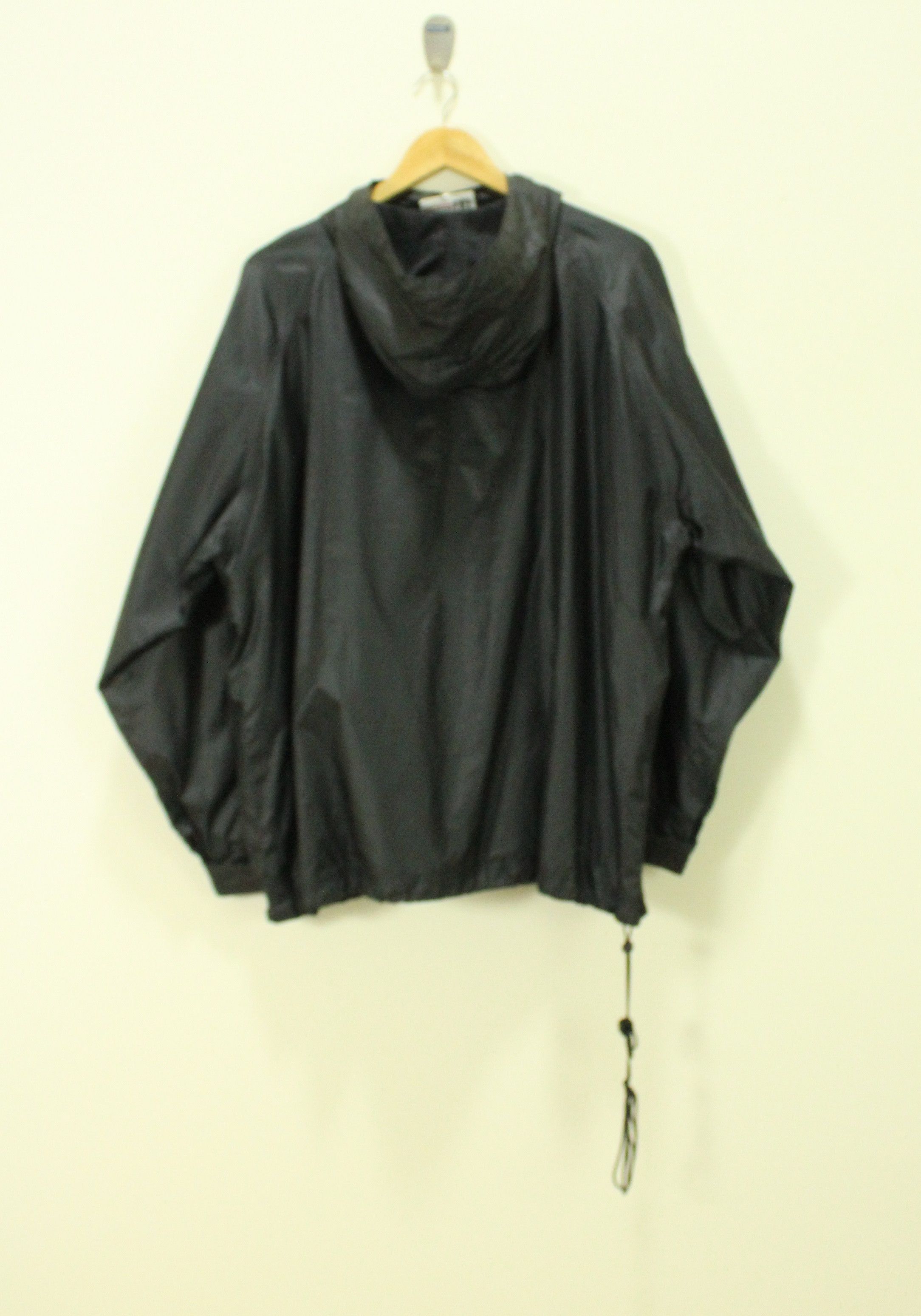 Girl Skateboards × Toy Machine × Vintage Vintage BITCH SKATEBOARDS Jacket Anorak Size US M / EU 48-50 / 2 - 9 Thumbnail