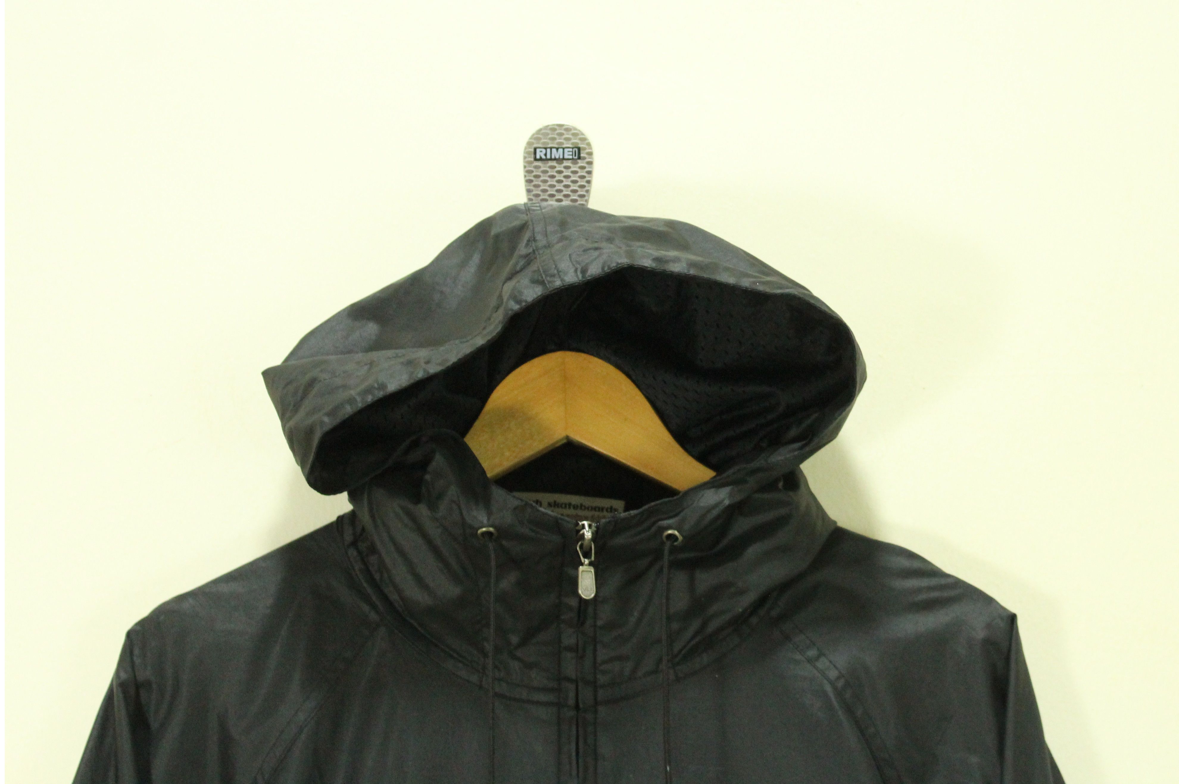 Girl Skateboards × Toy Machine × Vintage Vintage BITCH SKATEBOARDS Jacket Anorak Size US M / EU 48-50 / 2 - 4 Thumbnail