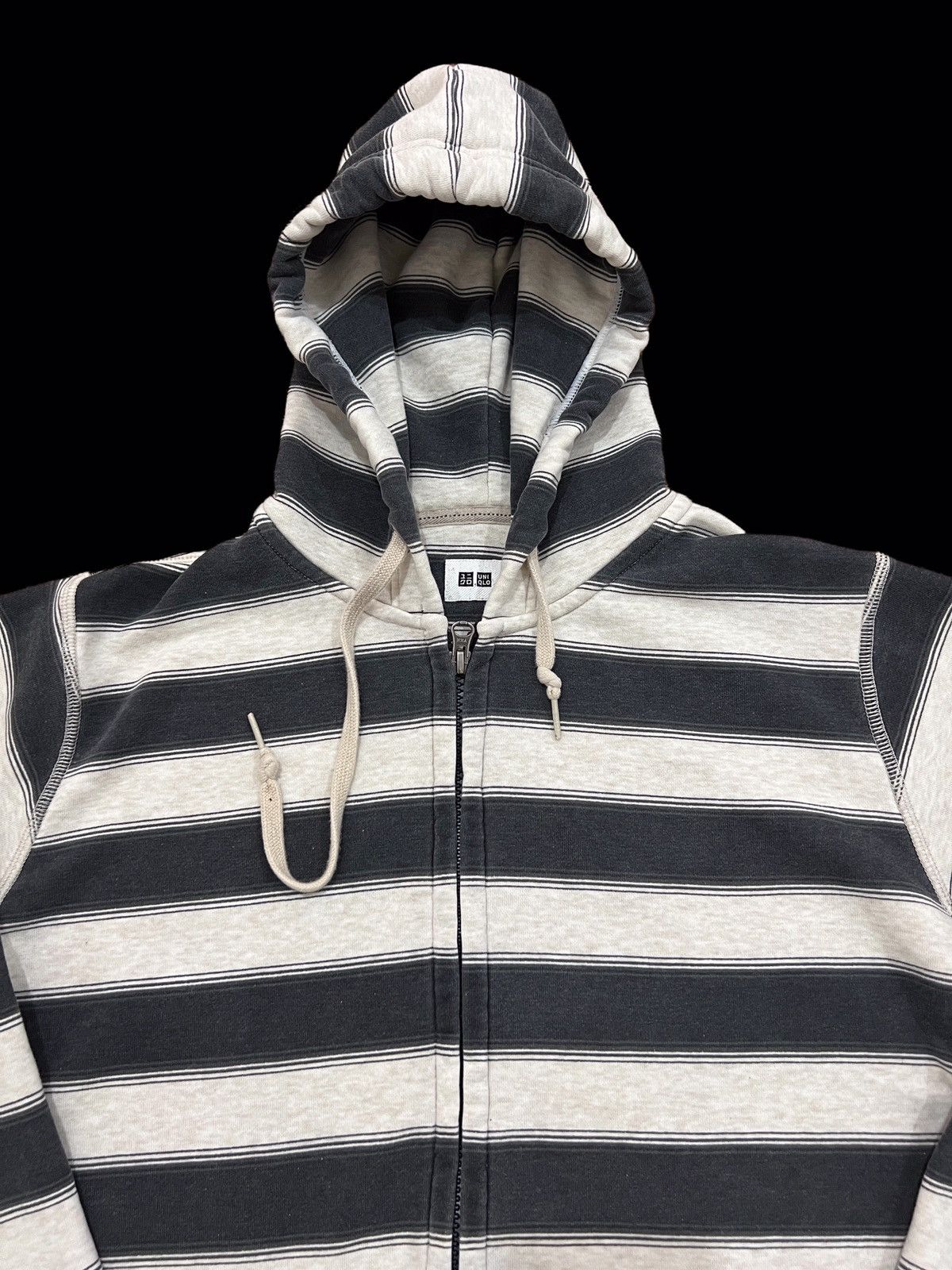 Uniqlo Uniqlo Hoodies Sweatshir Size US S / EU 44-46 / 1 - 3 Thumbnail