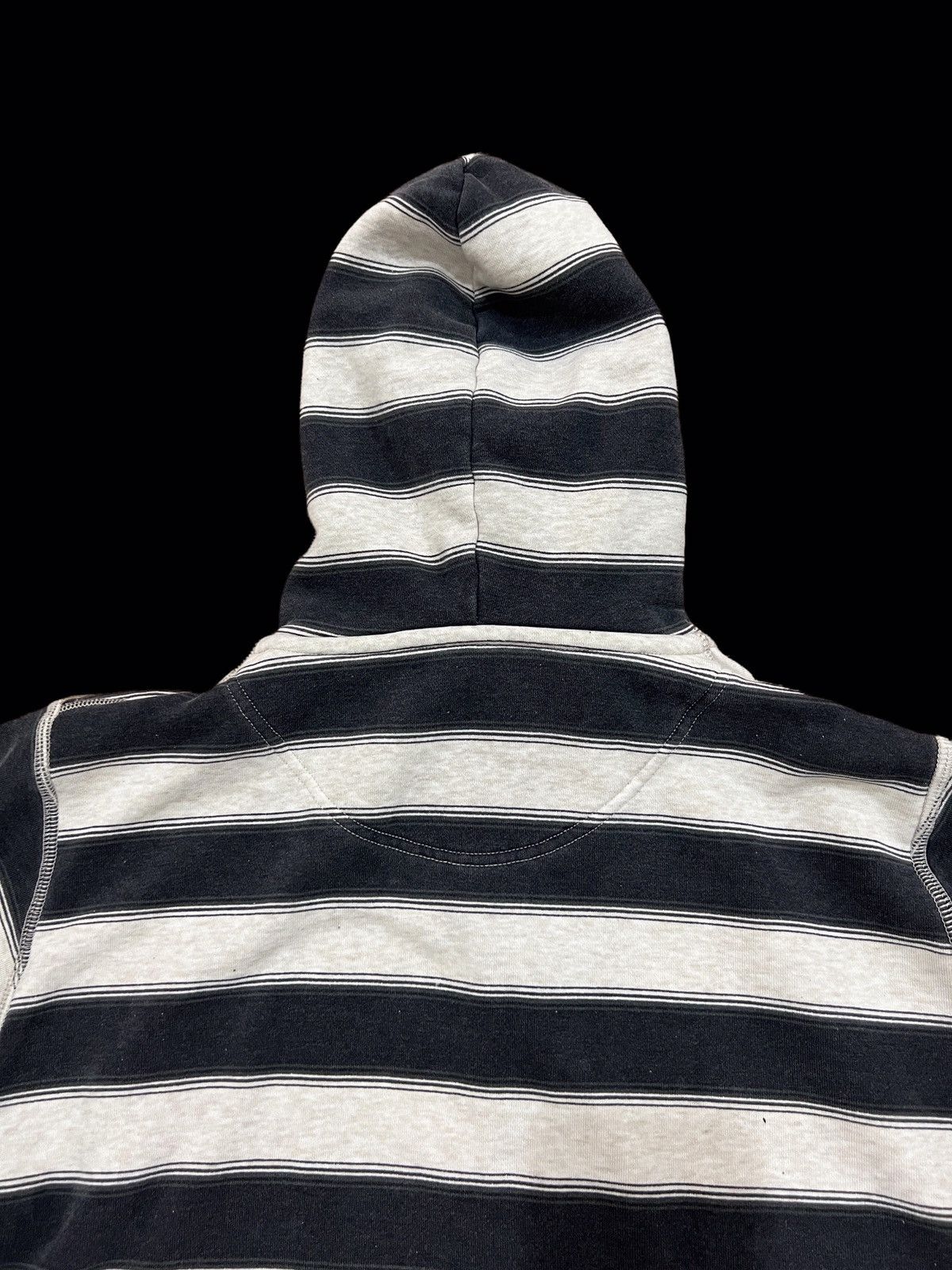 Uniqlo Uniqlo Hoodies Sweatshir Size US S / EU 44-46 / 1 - 5 Thumbnail