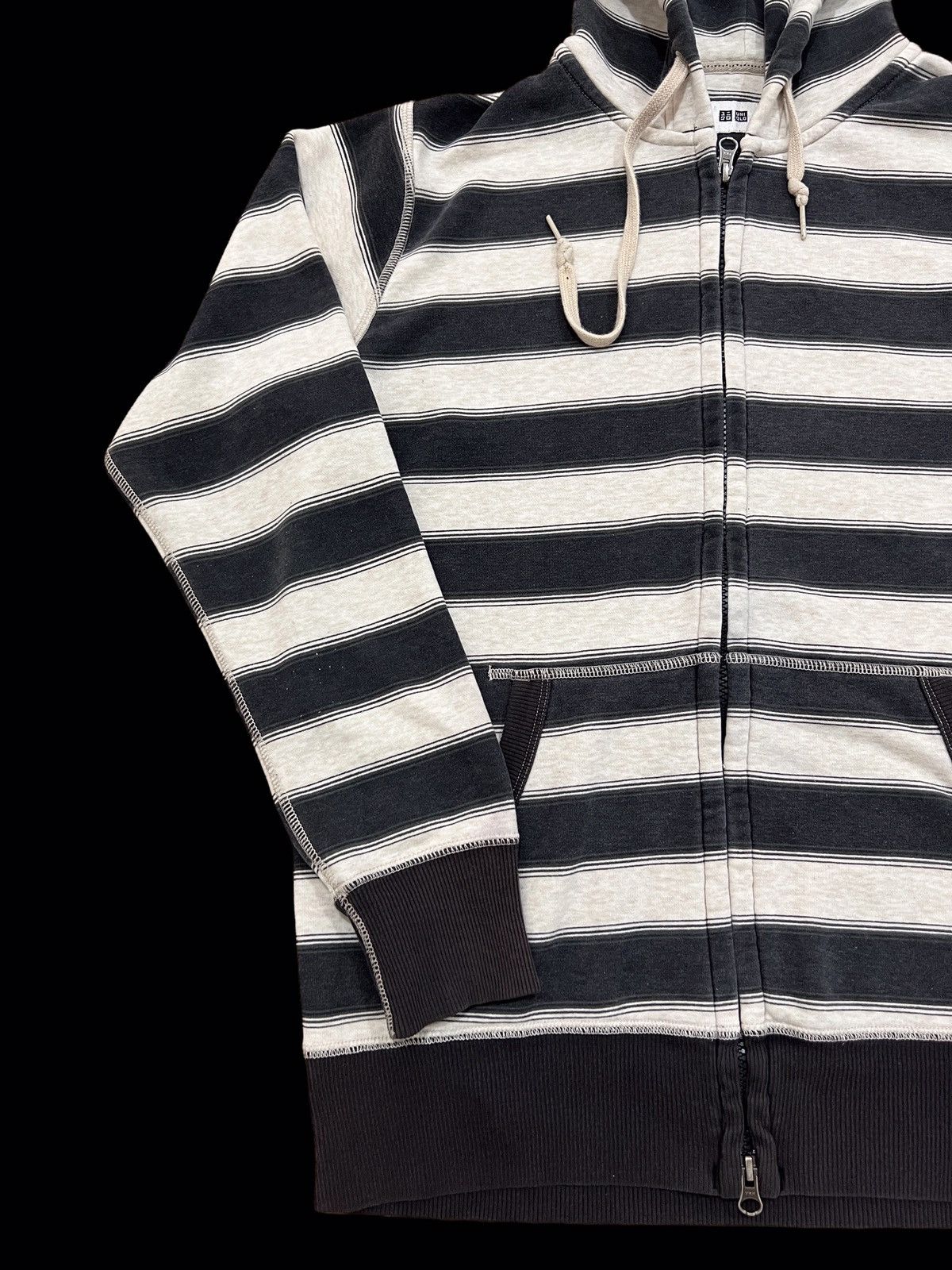 Uniqlo Uniqlo Hoodies Sweatshir Size US S / EU 44-46 / 1 - 4 Thumbnail