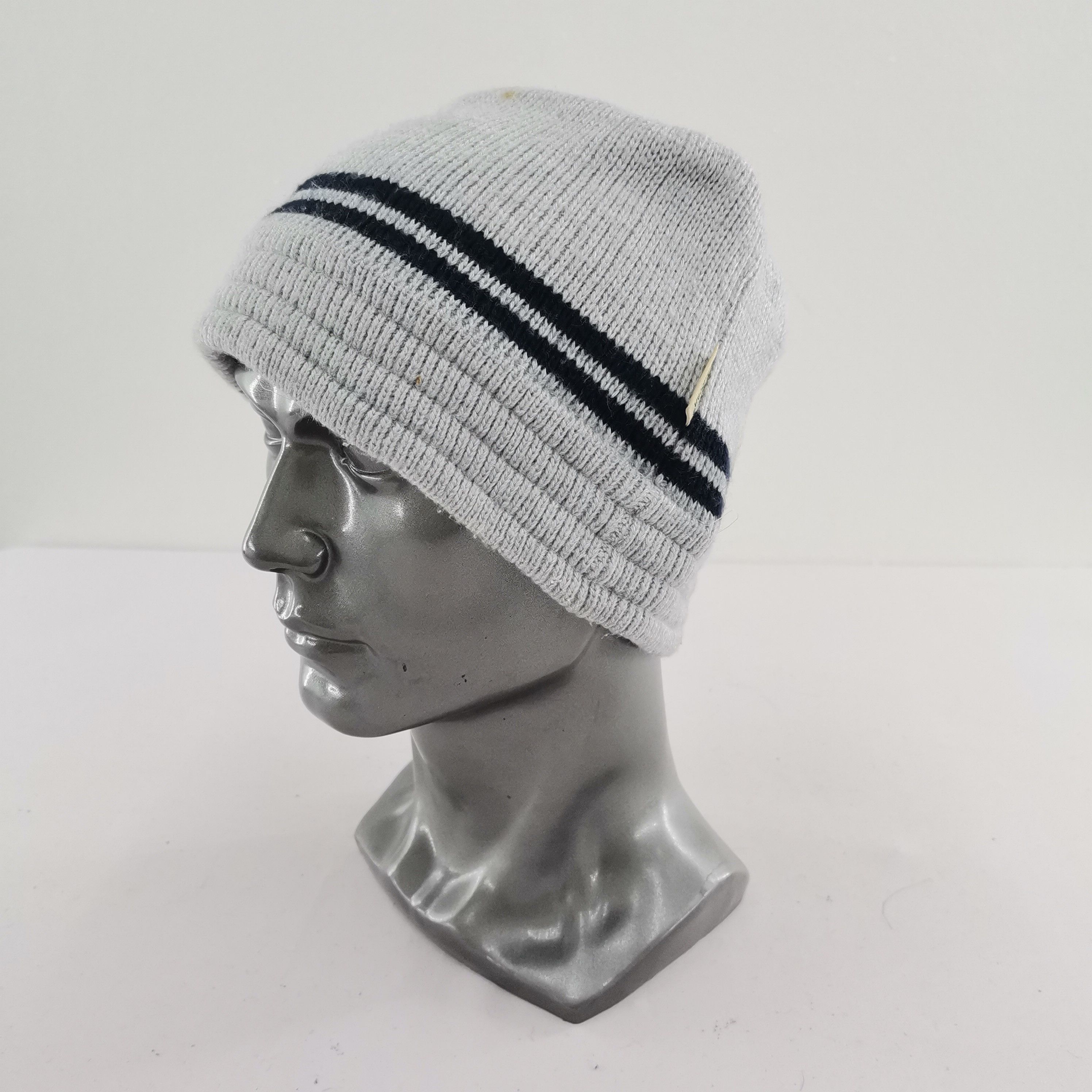 L.L. Bean Black and White Knit Beanie Alaska B&W Pattern Moose Knit Beanie HAT Black and White at  main image 3
