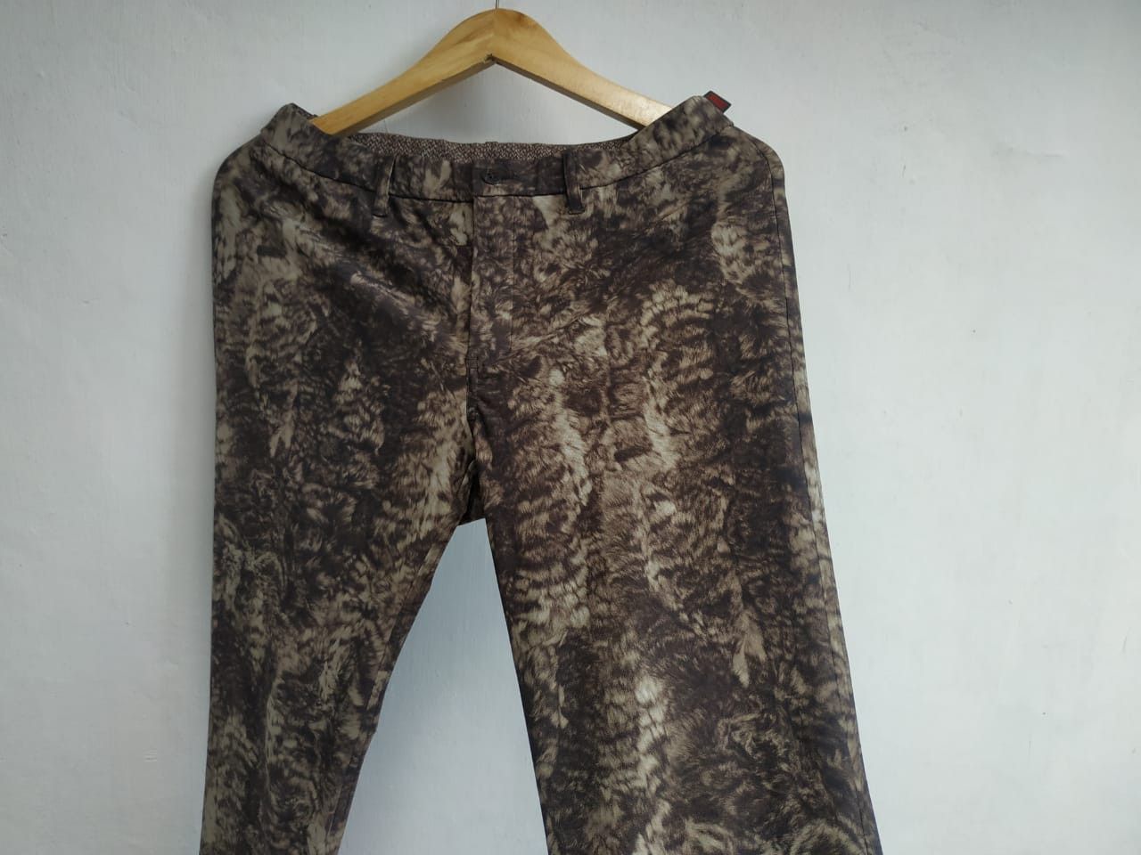 Issey Miyake Haat by Issey Miyake Animal Print Reversible Stretch Pants Size US 30 / EU 46 - 16 Thumbnail