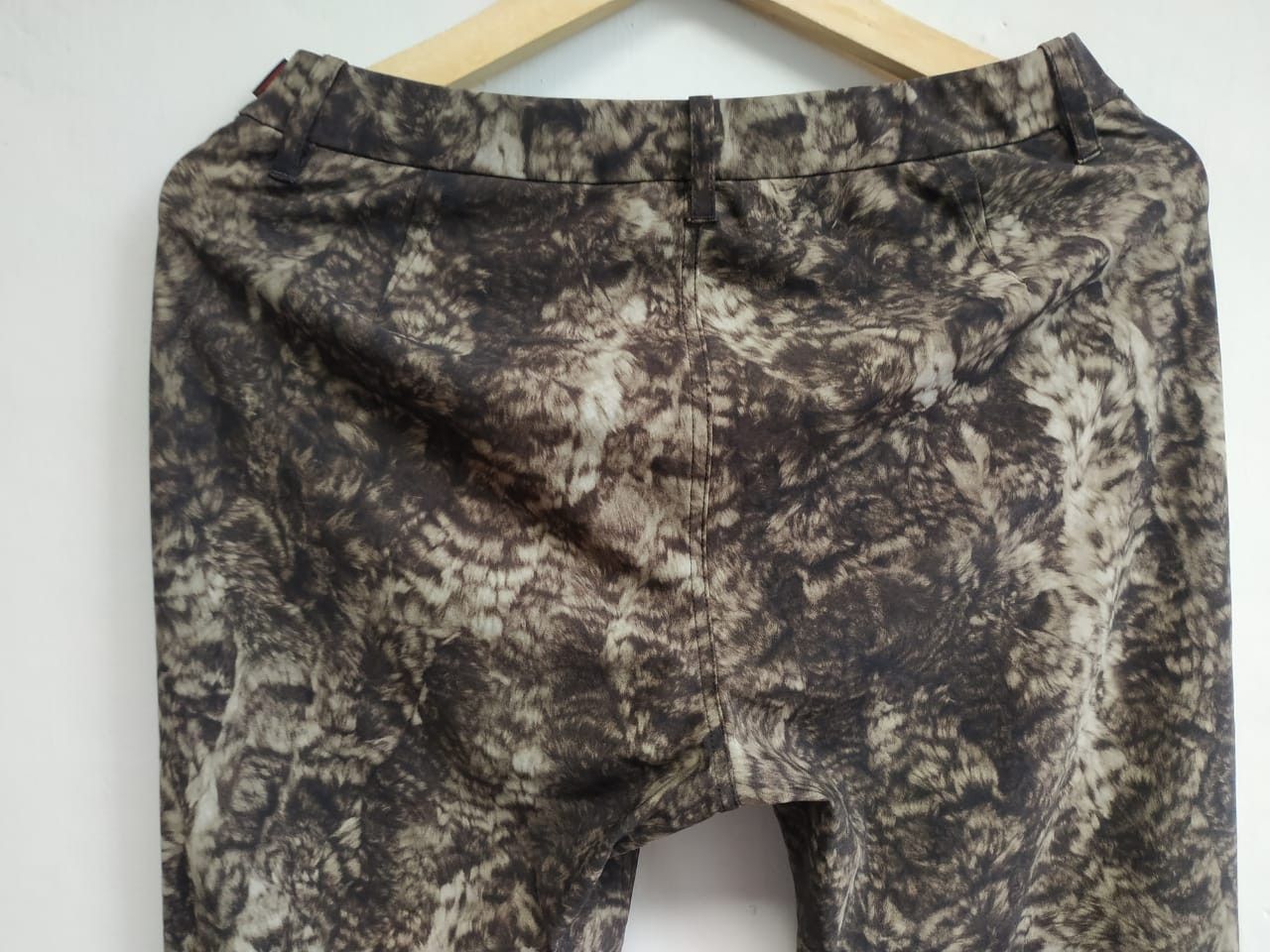Issey Miyake Haat by Issey Miyake Animal Print Reversible Stretch Pants Size US 30 / EU 46 - 11 Thumbnail