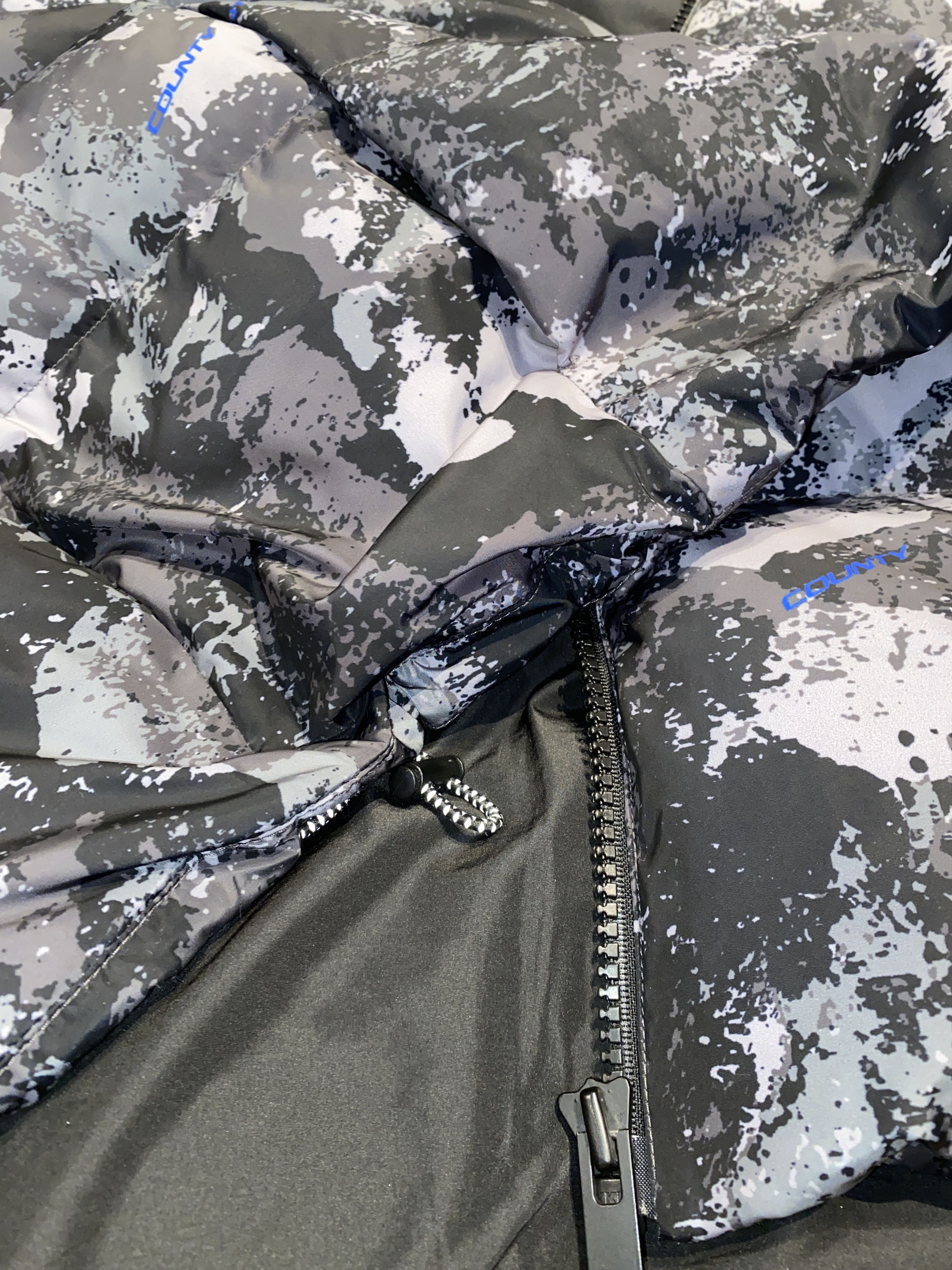 Marcelo Burlon CAMO PUFFER JACKET Size US L / EU 52-54 / 3 - 7 Thumbnail