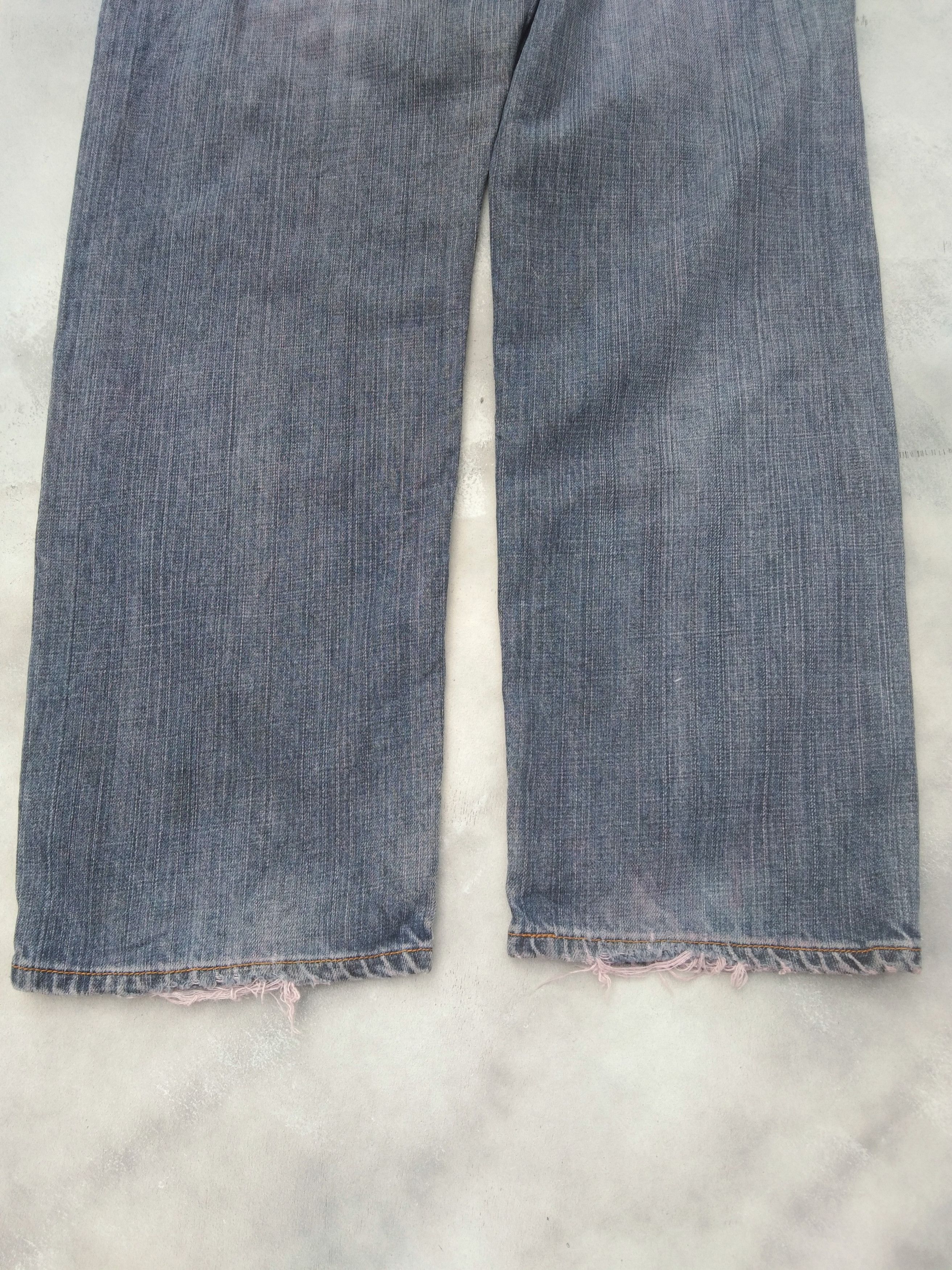 Levi's Vintage Levi's Jeans 559 Distressed Denim 33x30 Size US 33 - 3 Thumbnail