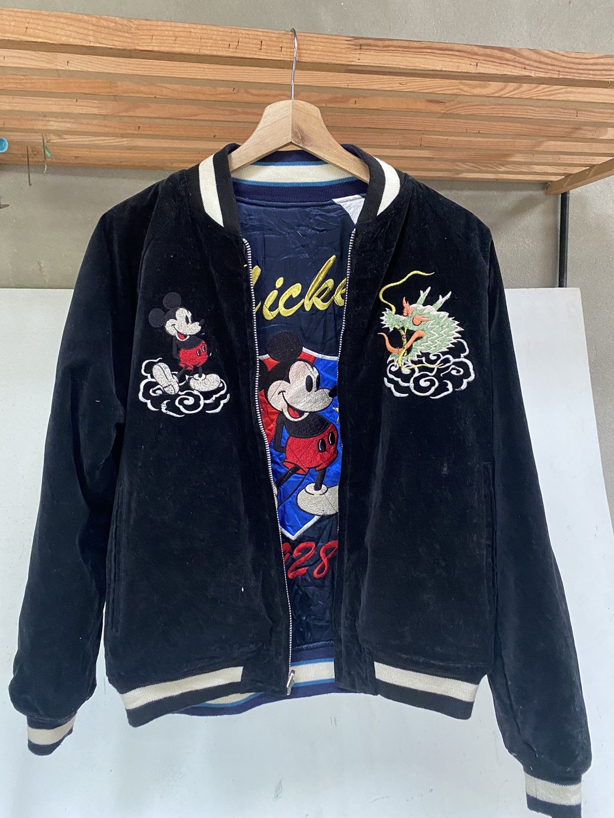 Disney Vintage Mickey Mouse Embroidery sukajan jacket 90s Size US L / EU 52-54 / 3 - 2 Thumbnail