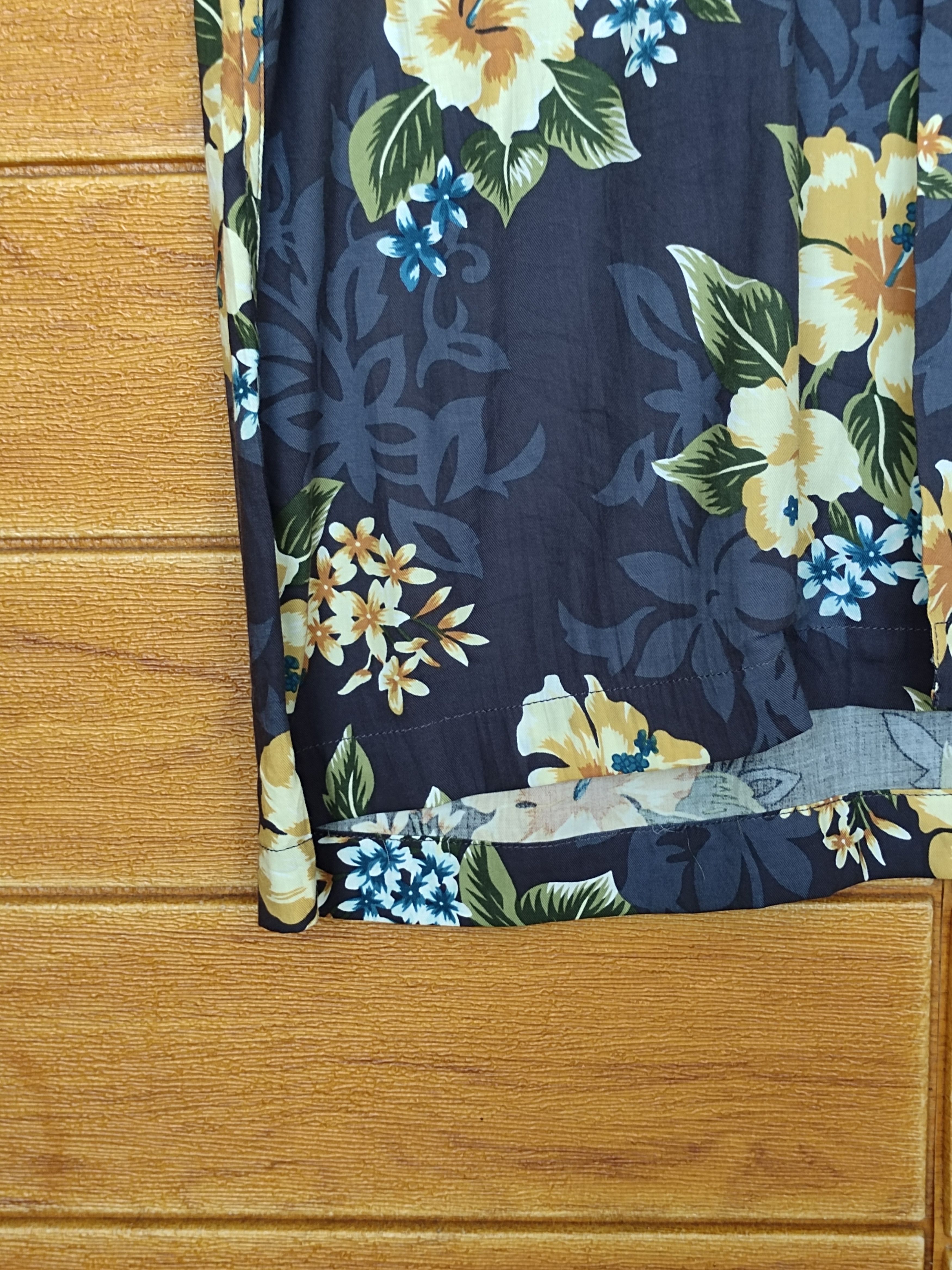 Reyn Spooner REYN SPOONER Hibiscus Hawaiian Shirt Size US M / EU 48-50 / 2 - 7 Thumbnail