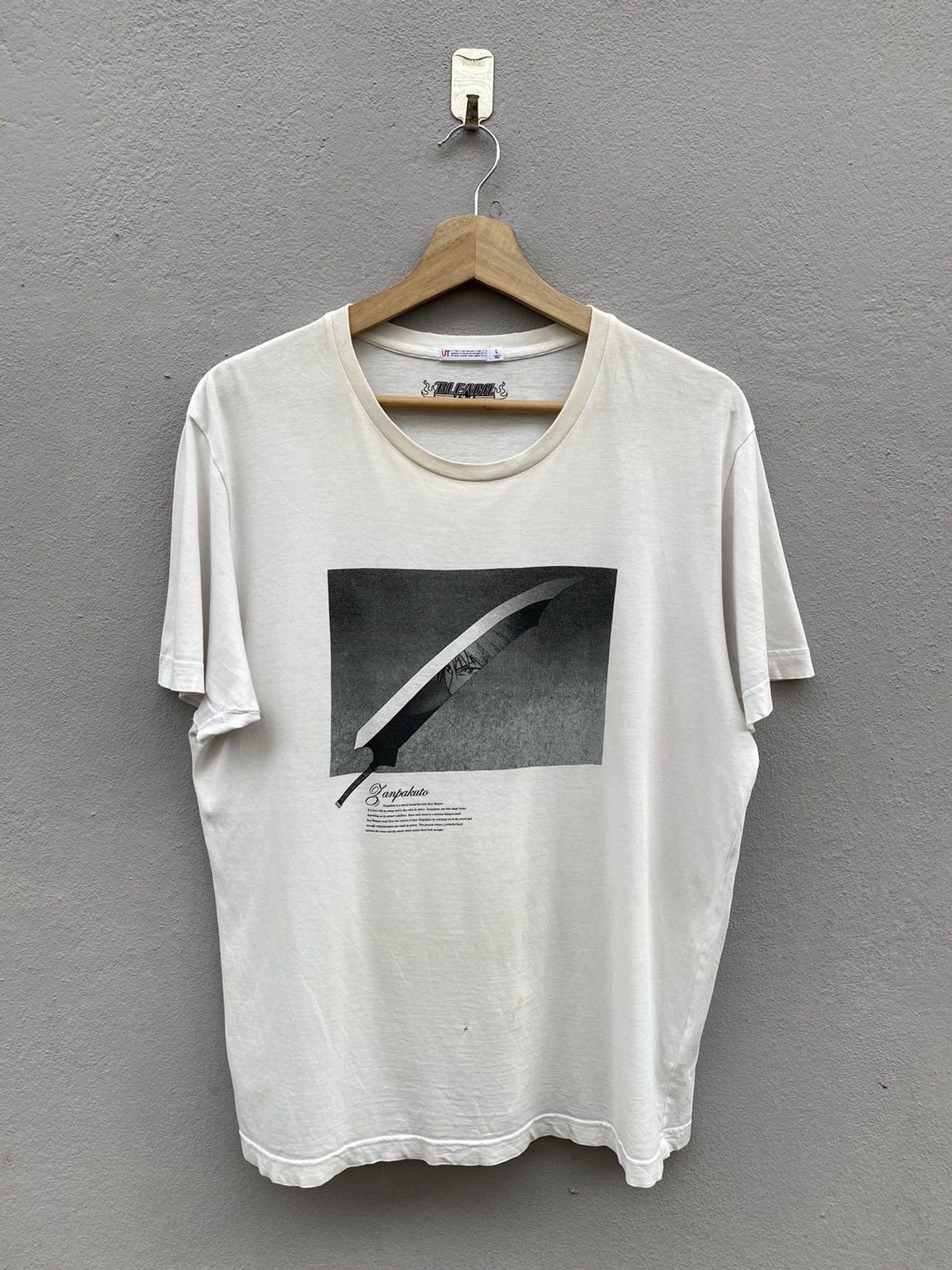Anime × Japanese Brand × Vintage 💥Japanese Anime “BLEACH” Zanpakuto Rare Graphic Tshirt Size US L / EU 52-54 / 3 - 1 Thumbnail