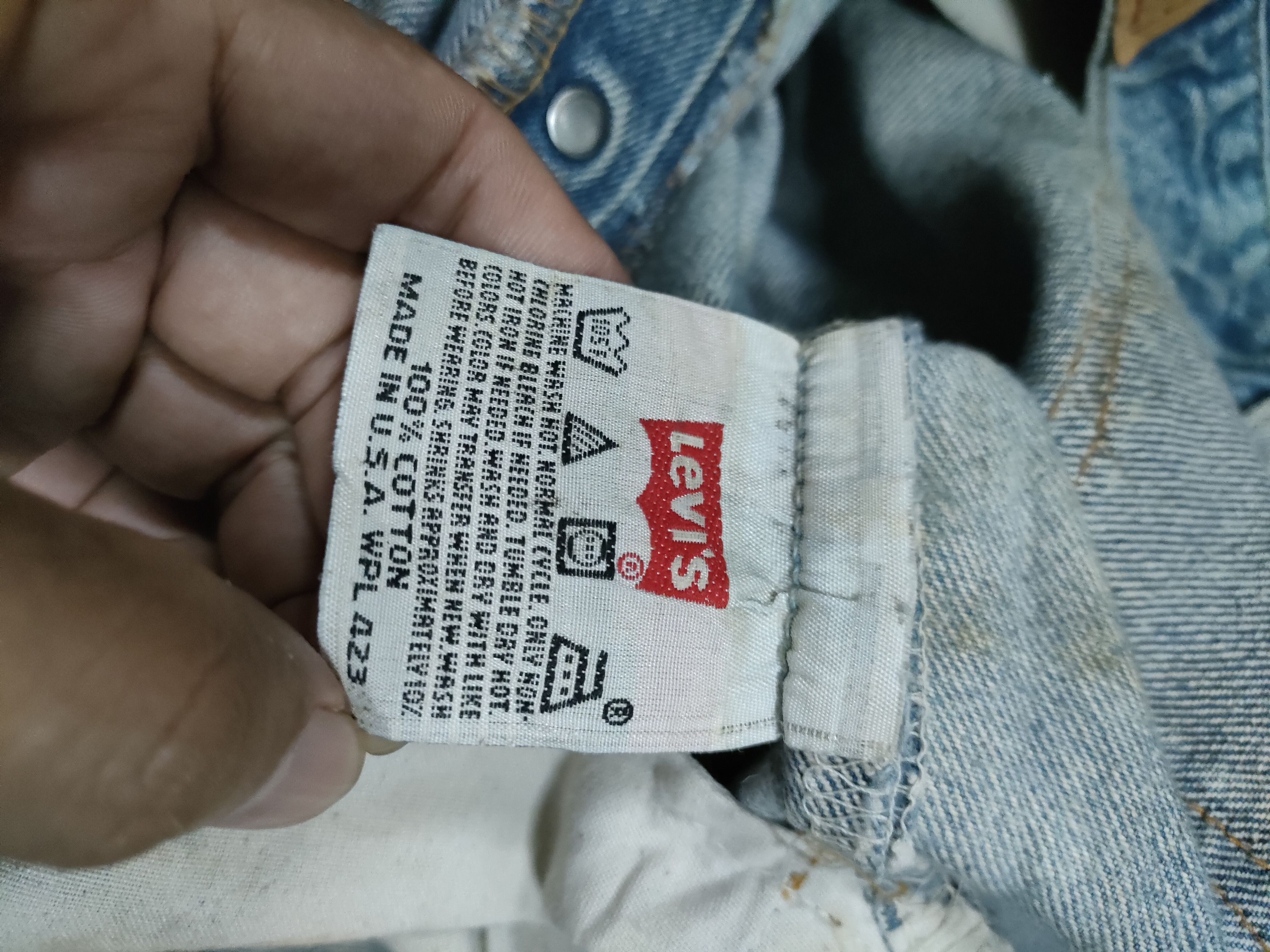 Levi's × Levi's Vintage Clothing 🔥 RARE Vintage Levis 501 Distressed Jeans Size US 35 - 13 Thumbnail