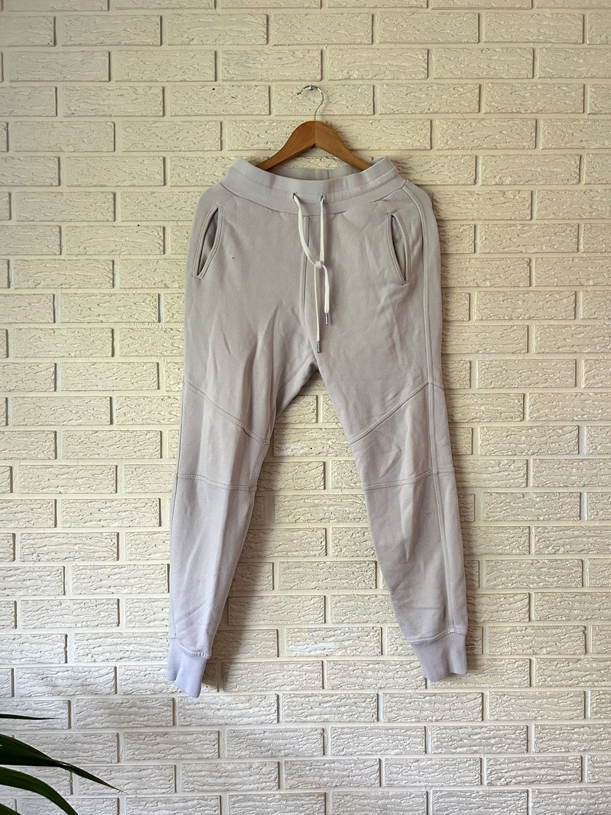 John Elliott John Elliott Cream Sweatpants Size US 30 / EU 46 - 3 Thumbnail
