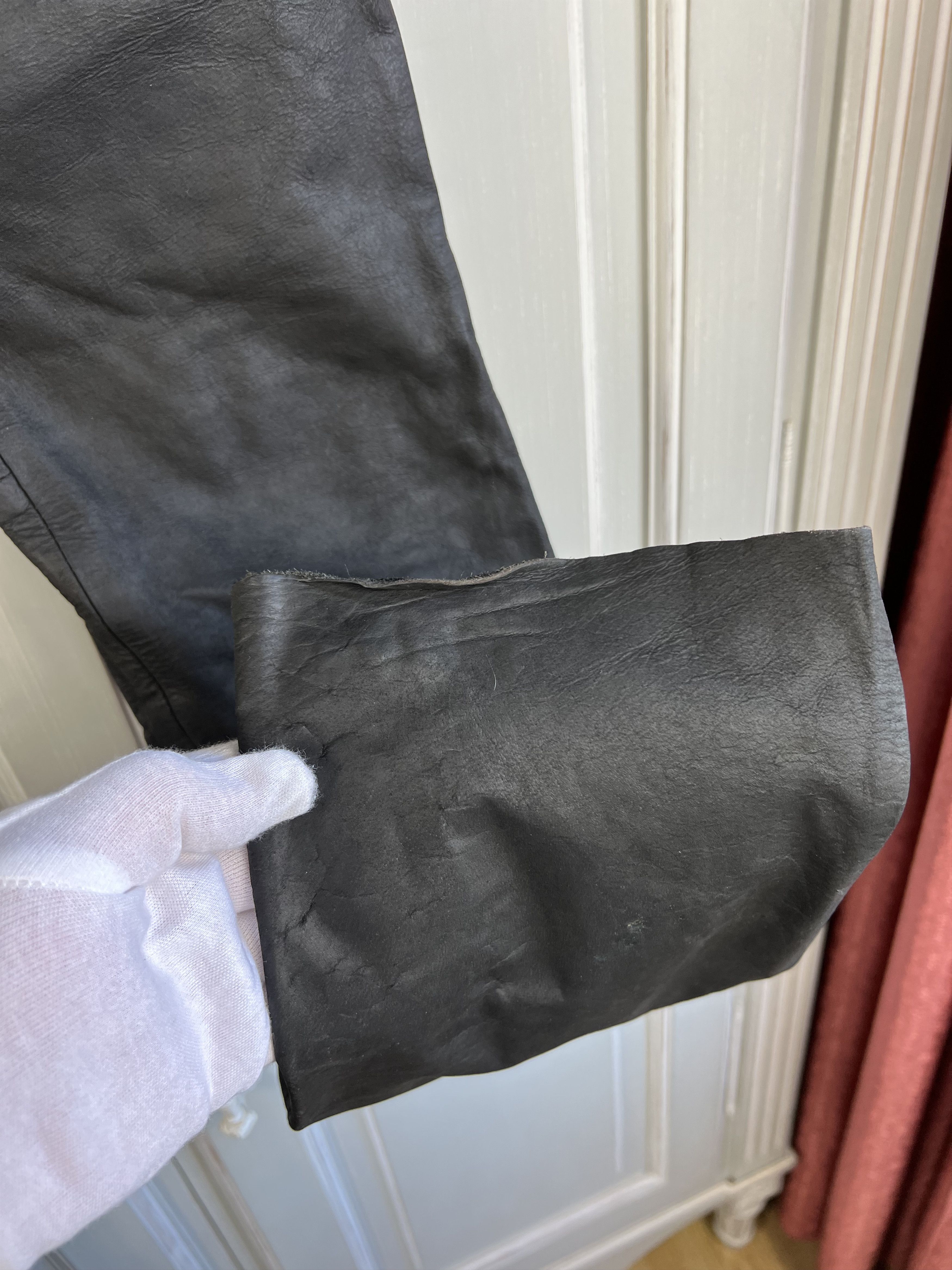 Genuine Leather GENUINE HEAVY LEATHER BIKER PANTS Y2K WALLABY Size 28" / US 6 / IT 42 - 4 Thumbnail