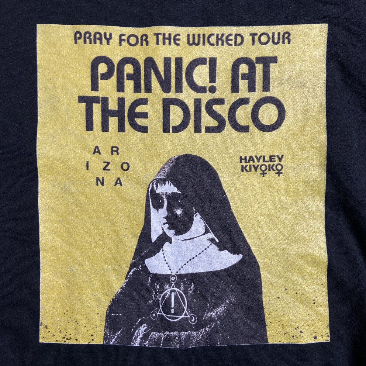 Band Tees PANIC! AT THE DISKO RARE VINTAGE AMAZING SWEATHSIRT - № 1041 Size US M / EU 48-50 / 2 - 5 Thumbnail