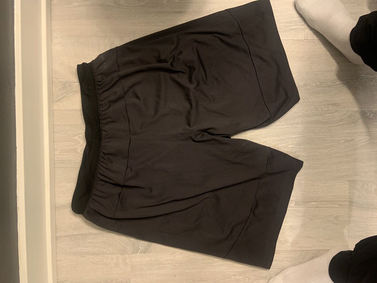 Adidas Adidas Shorts Size US 34 / EU 50 - 5 Thumbnail