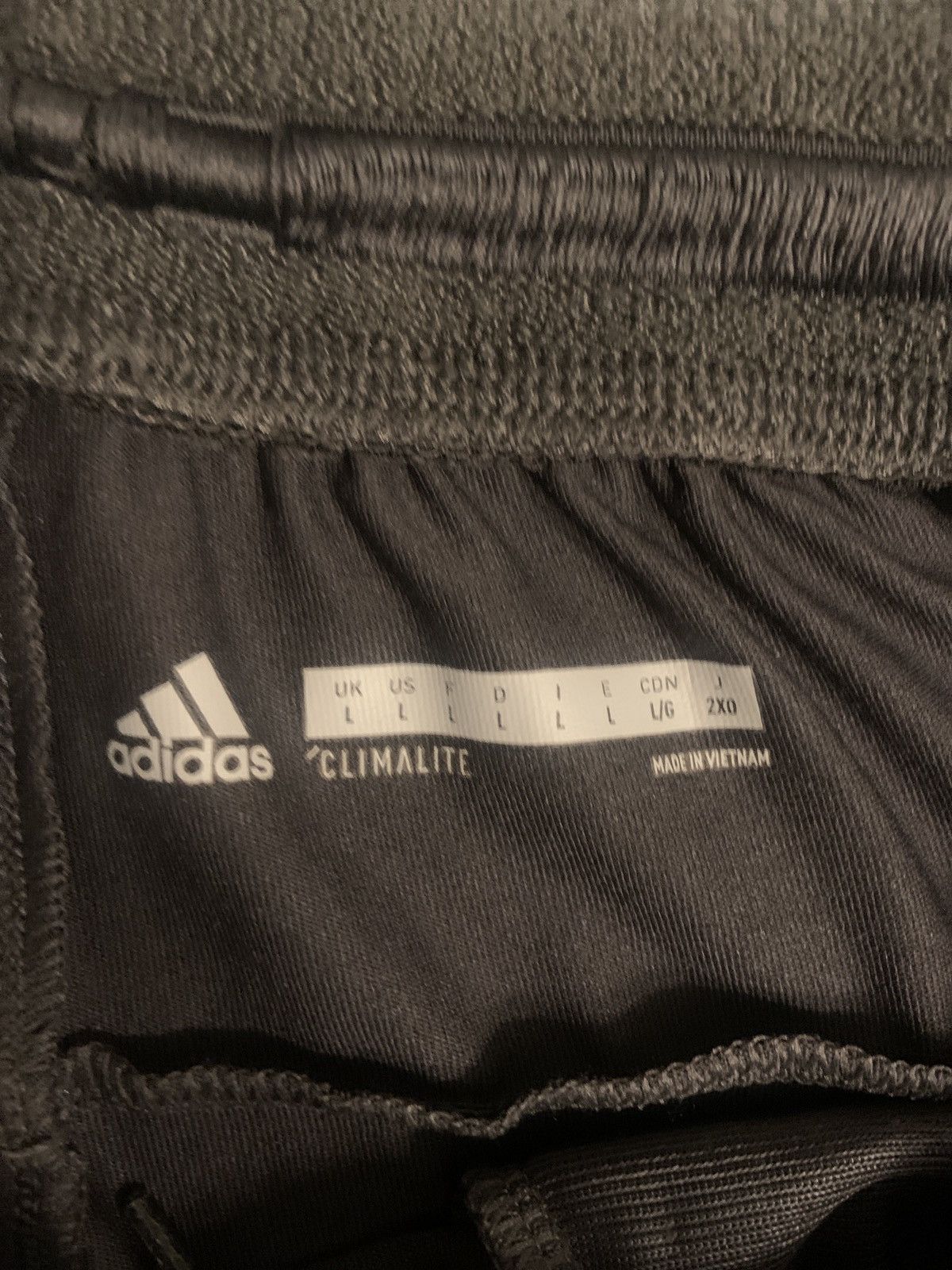 Adidas Adidas Shorts Size US 34 / EU 50 - 2 Thumbnail