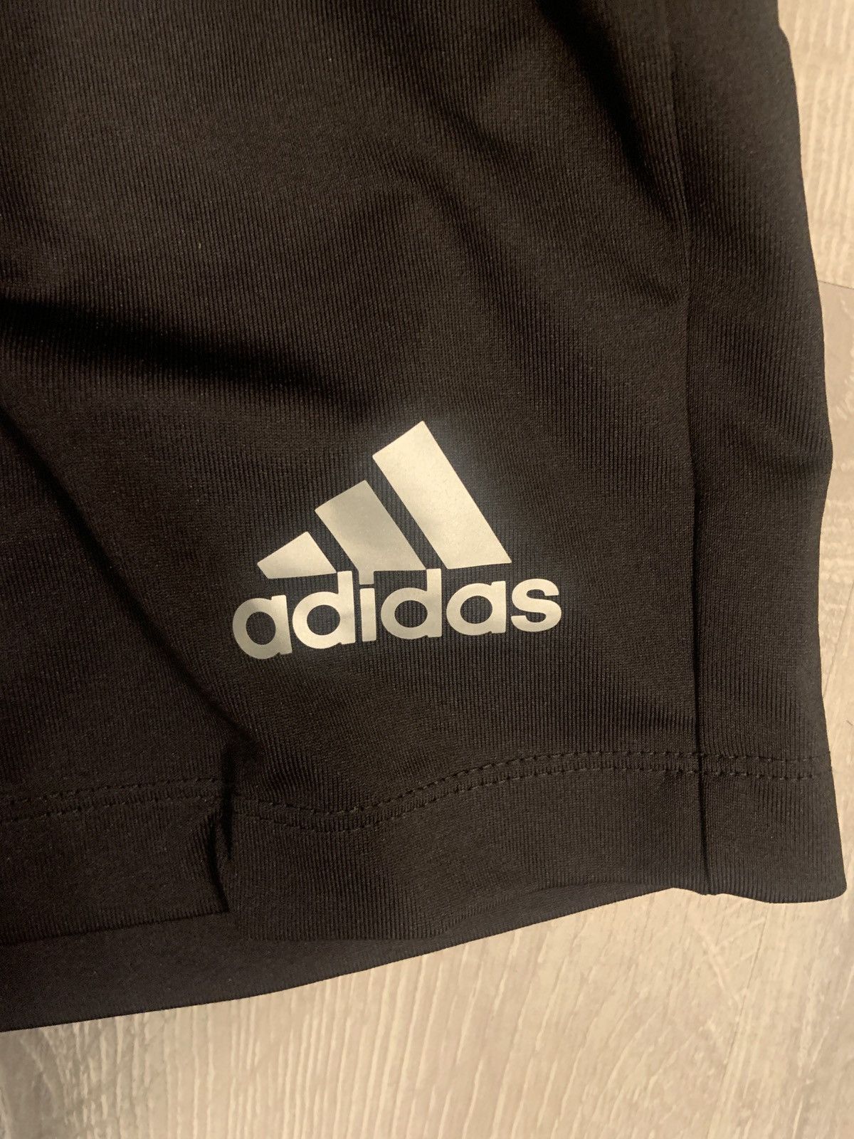 Adidas Adidas Shorts Size US 34 / EU 50 - 3 Thumbnail