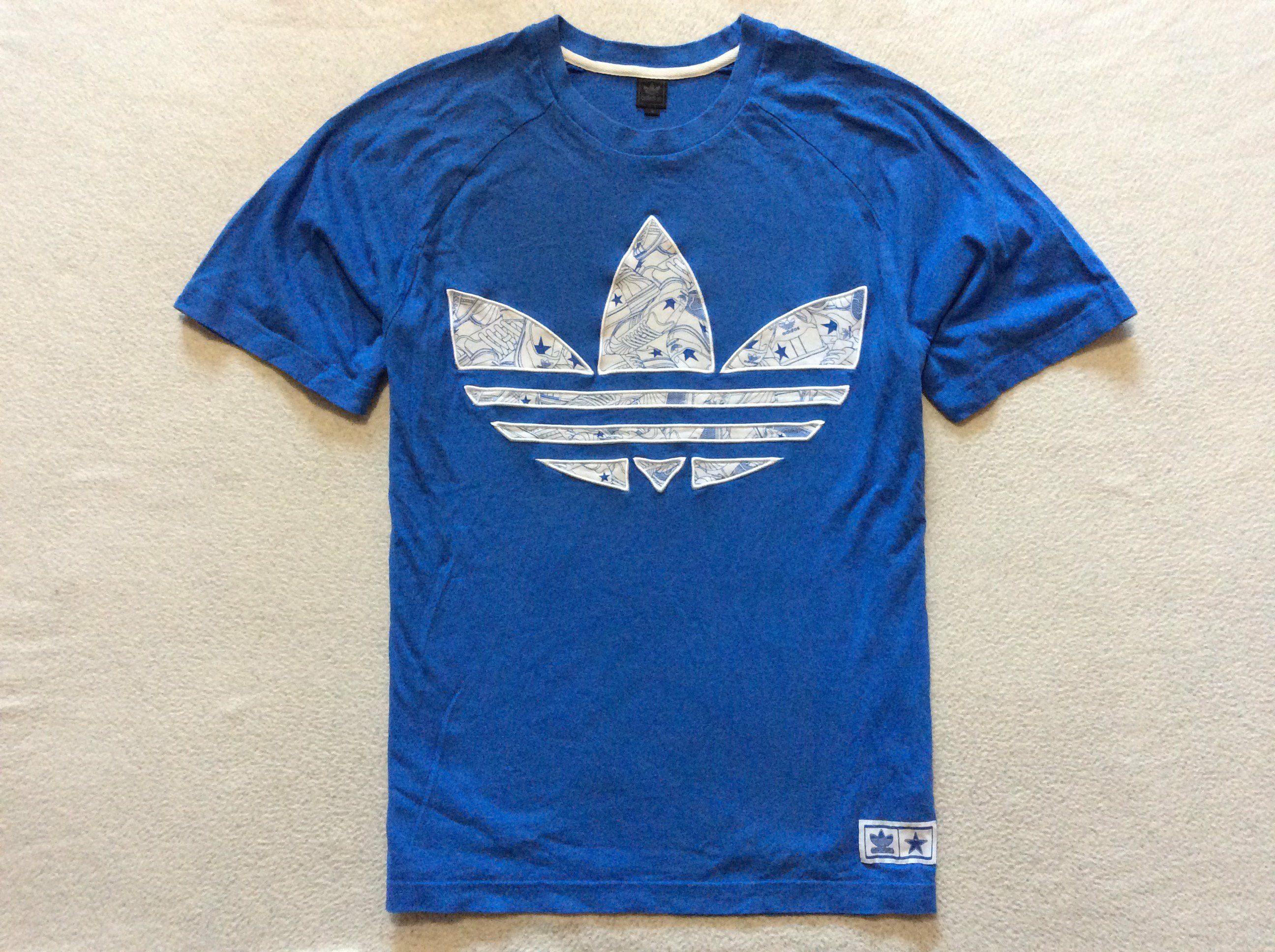 Adidas Vintage Adidas Originals Big Trefoil Sneaker Print T-Shirt Size US L / EU 52-54 / 3 - 1 Thumbnail