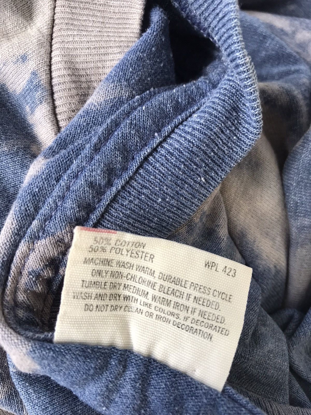 Levi's 💥Levi’s Spellout Bleach Shirt Size US M / EU 48-50 / 2 - 7 Thumbnail