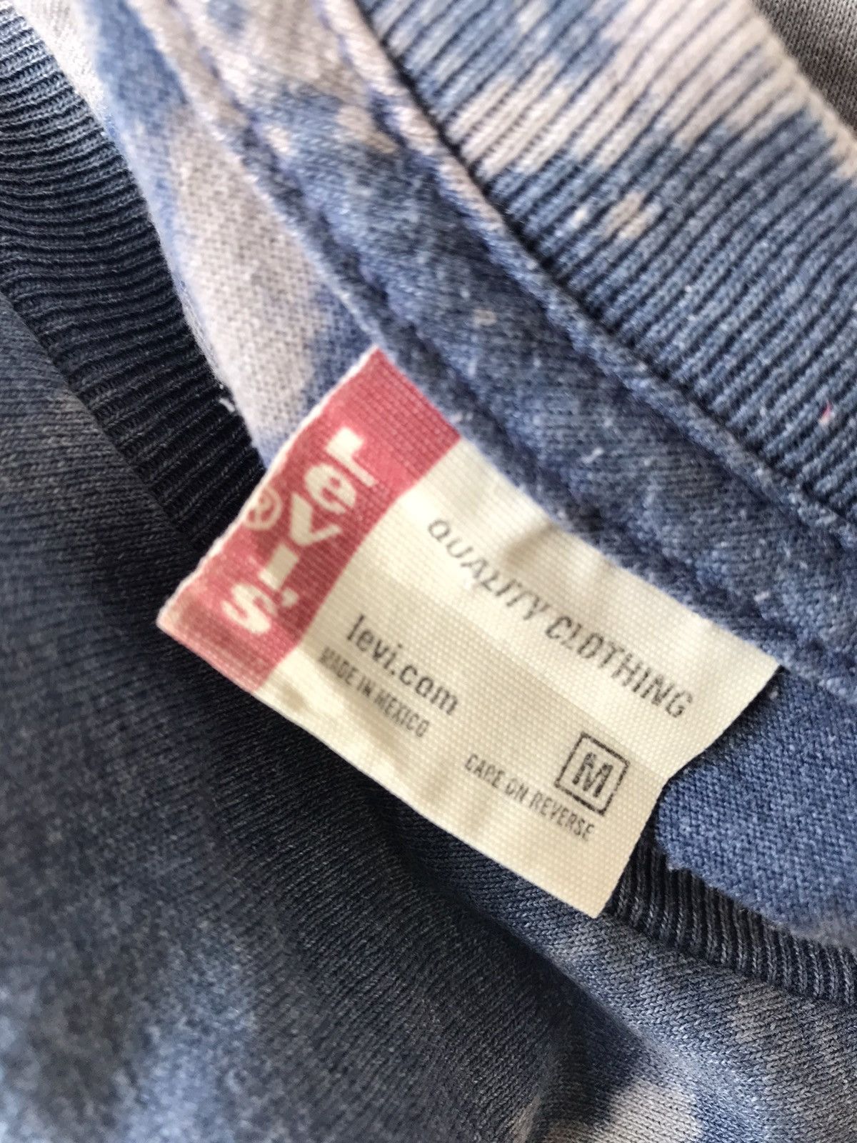Levi's 💥Levi’s Spellout Bleach Shirt Size US M / EU 48-50 / 2 - 6 Thumbnail